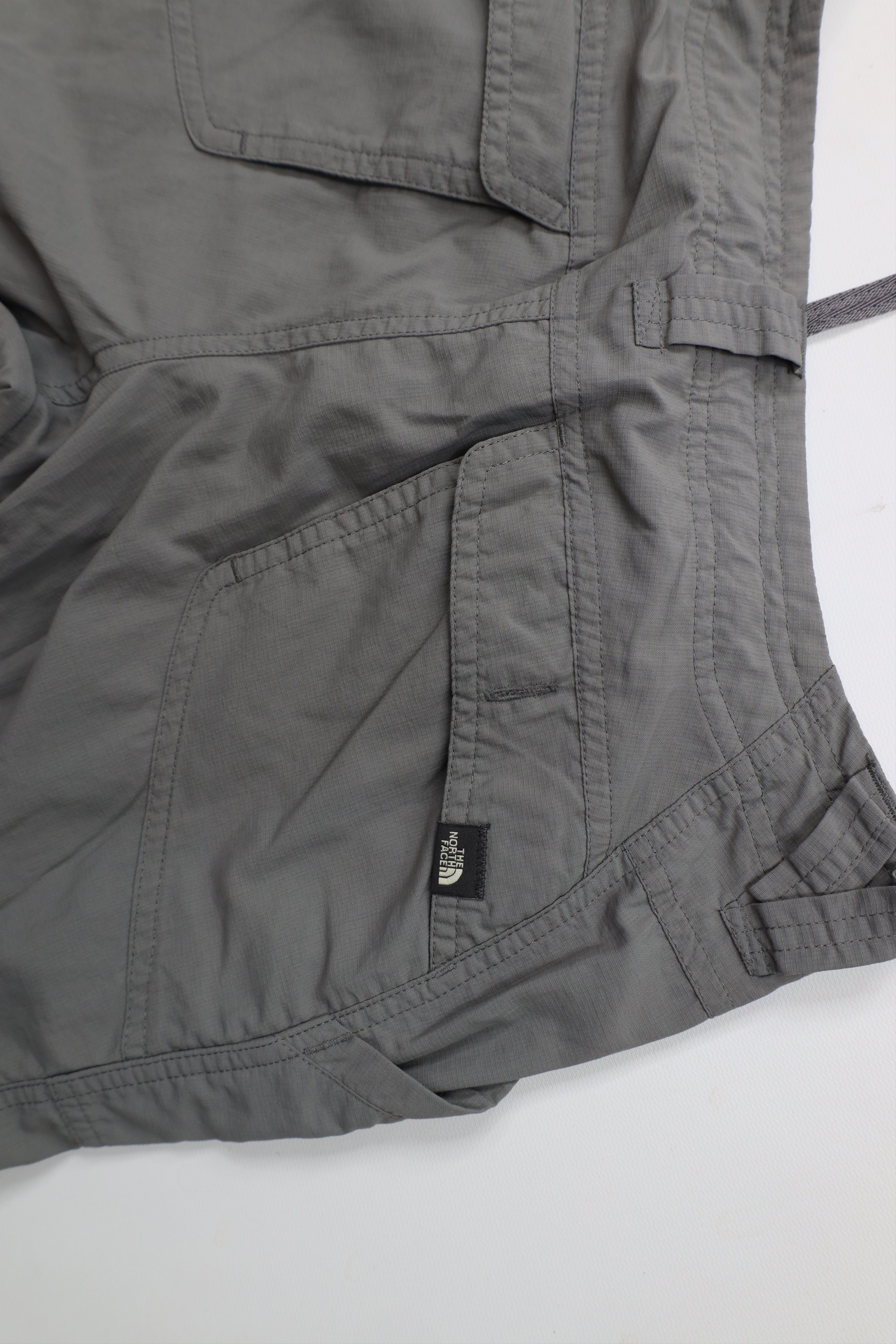The North Face × Vintage Vintage The North Face Short Wide Leg Flared Hiking Pants Size 26" / US 2 / IT 38 - 13 Thumbnail
