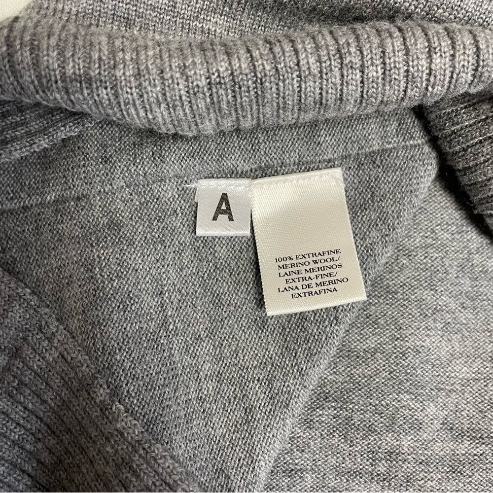 Ann Taylor Ann Taylor Extra Fine Merino Wool V-Neck Grey Tunic Sweater Size M / US 6-8 / IT 42-44 - 8 Thumbnail