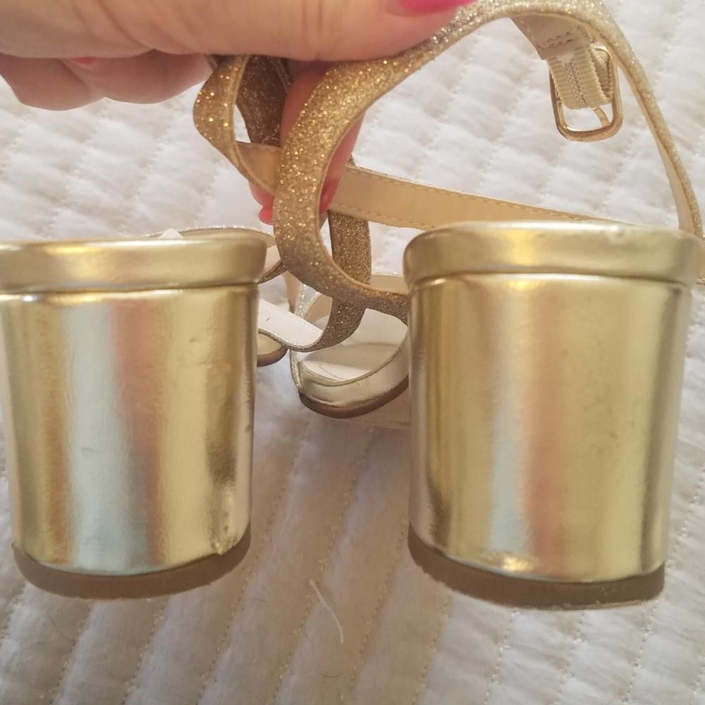 Designer Dream Pairs Gold Sandal Size 7 Size US 7 / IT 37 - 2 Thumbnail