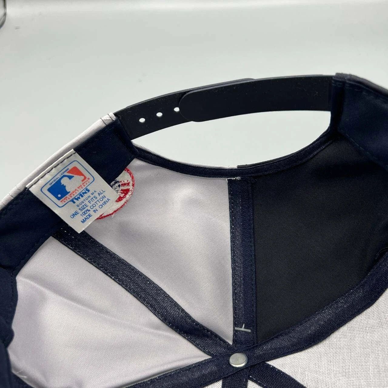 Twins Enterprise Inc. × Vintage New York Yankees Hat Men Twins Enterprise MLB Snap Back Size ONE SIZE - 4 Thumbnail