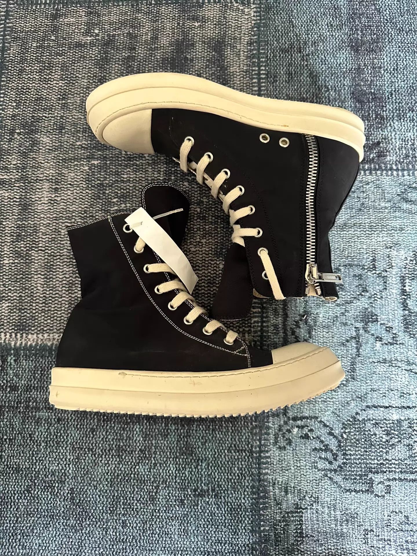 Rick Owens Rick Owens DRKSHDW Women's Satin Converse Sneaker 39 Size US 8.5 / IT 38.5 - 2 Thumbnail