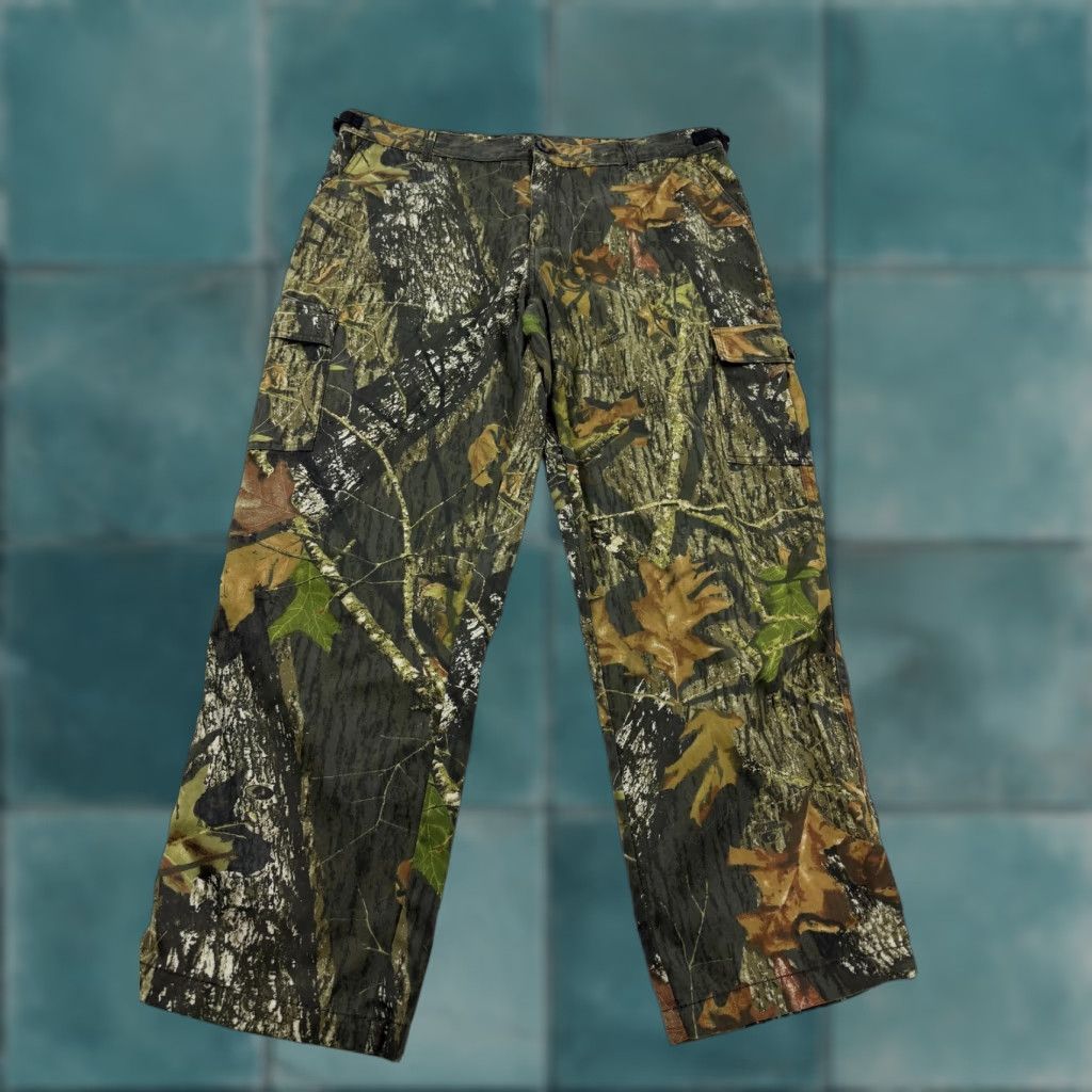 Vintage Mossy Oak Break-Up Mens Cargo Pants 42x30 Camouflage Green Adjustable Waist Pockets Workwear Outdoor Hunting Size US 36 / EU 52 - 1 Thumbnail