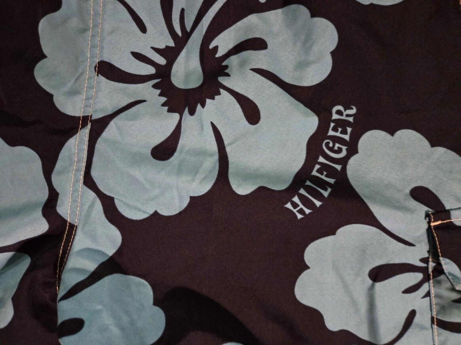 Tommy Hilfiger Tommy Hilfiger Blue Hibicus Flower Swim Short Size M Size US 32 / EU 48 - 11 Thumbnail