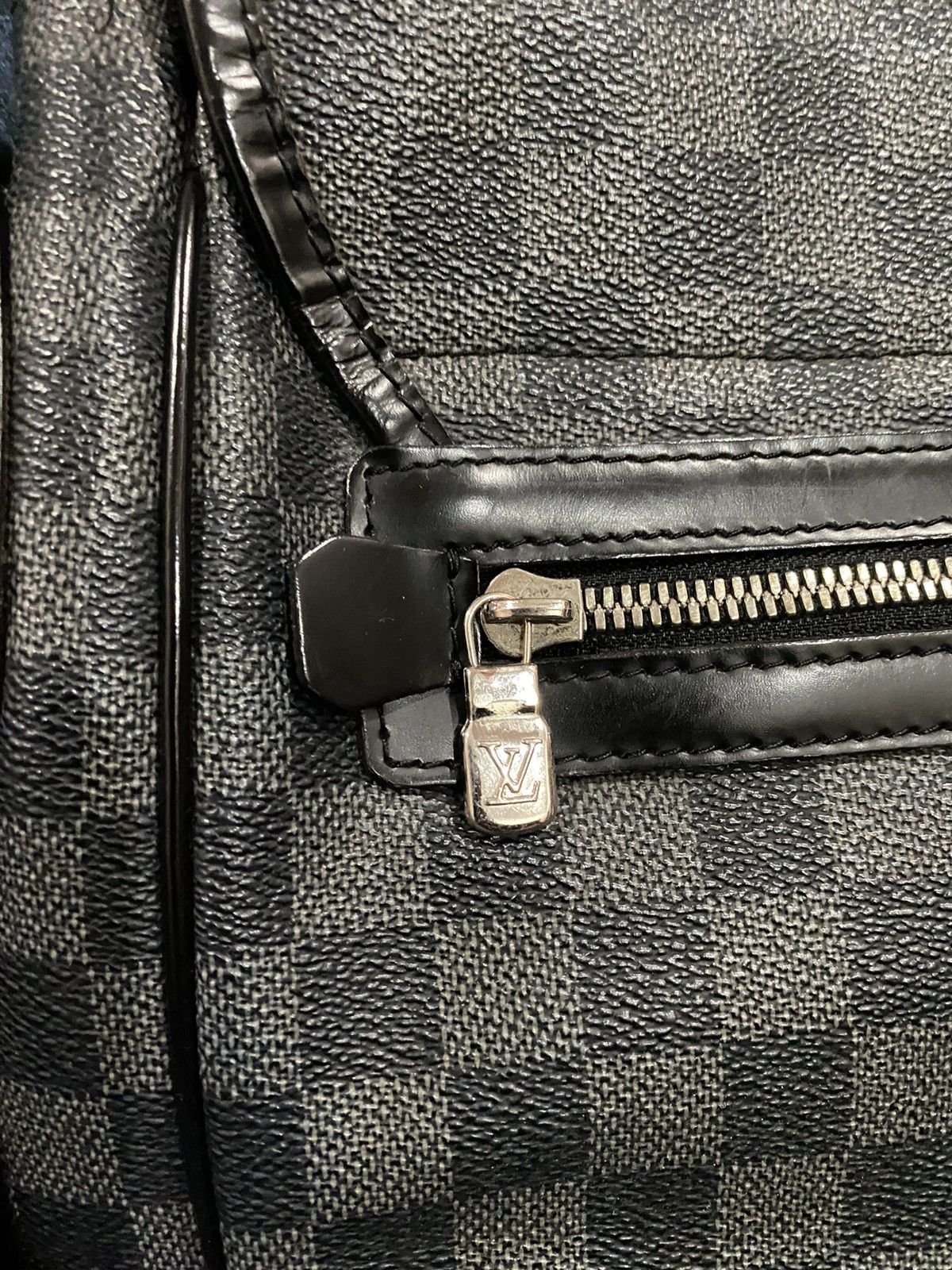 Louis Vuitton Auth LOUIS VUITTON Damier Graphite Daniel MM Shoulder Bag Size ONE SIZE - 7 Thumbnail