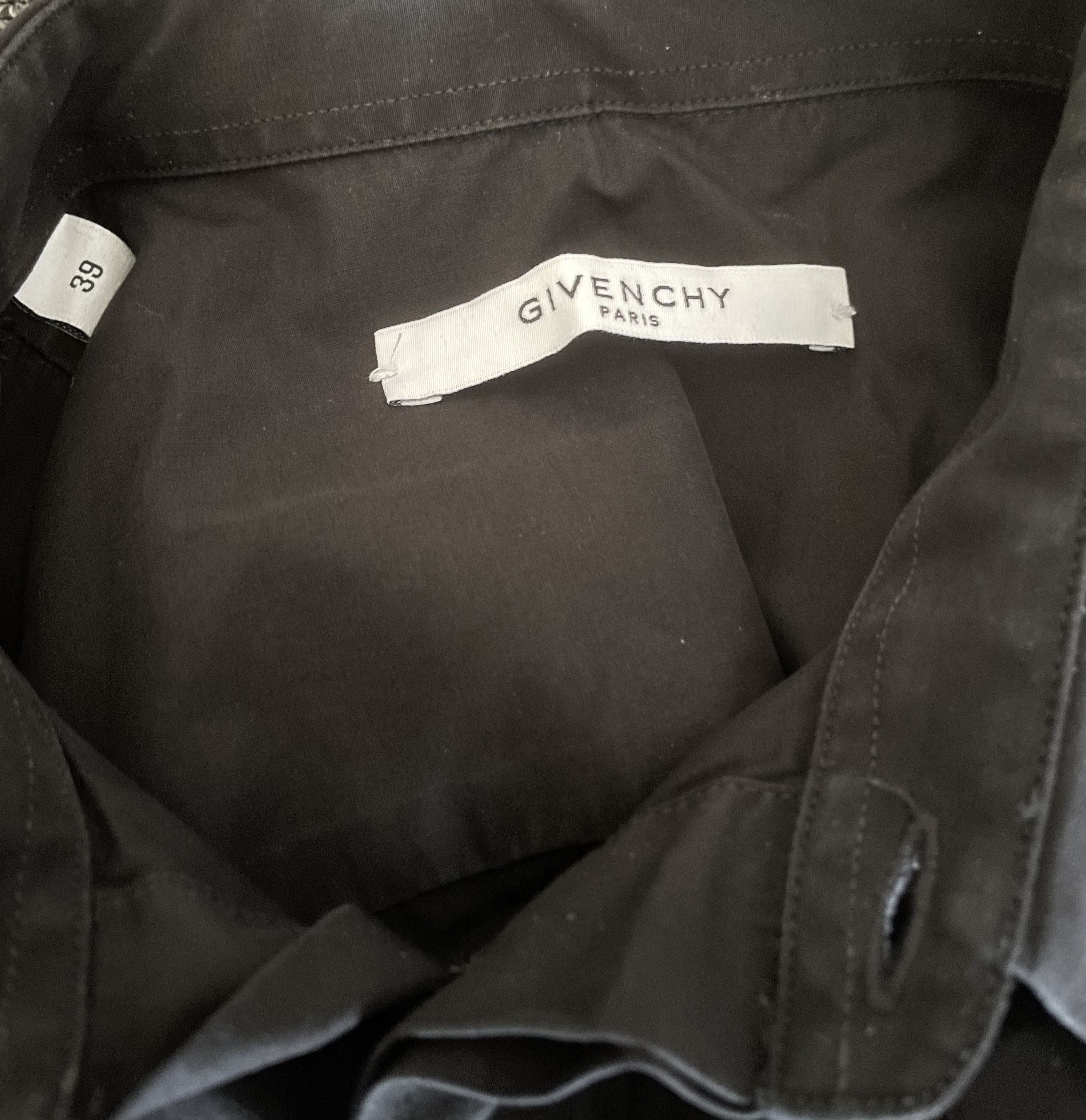 Givenchy Givenchy men's black shark shirt size 39 Size US M / EU 48-50 / 2 - 3 Thumbnail