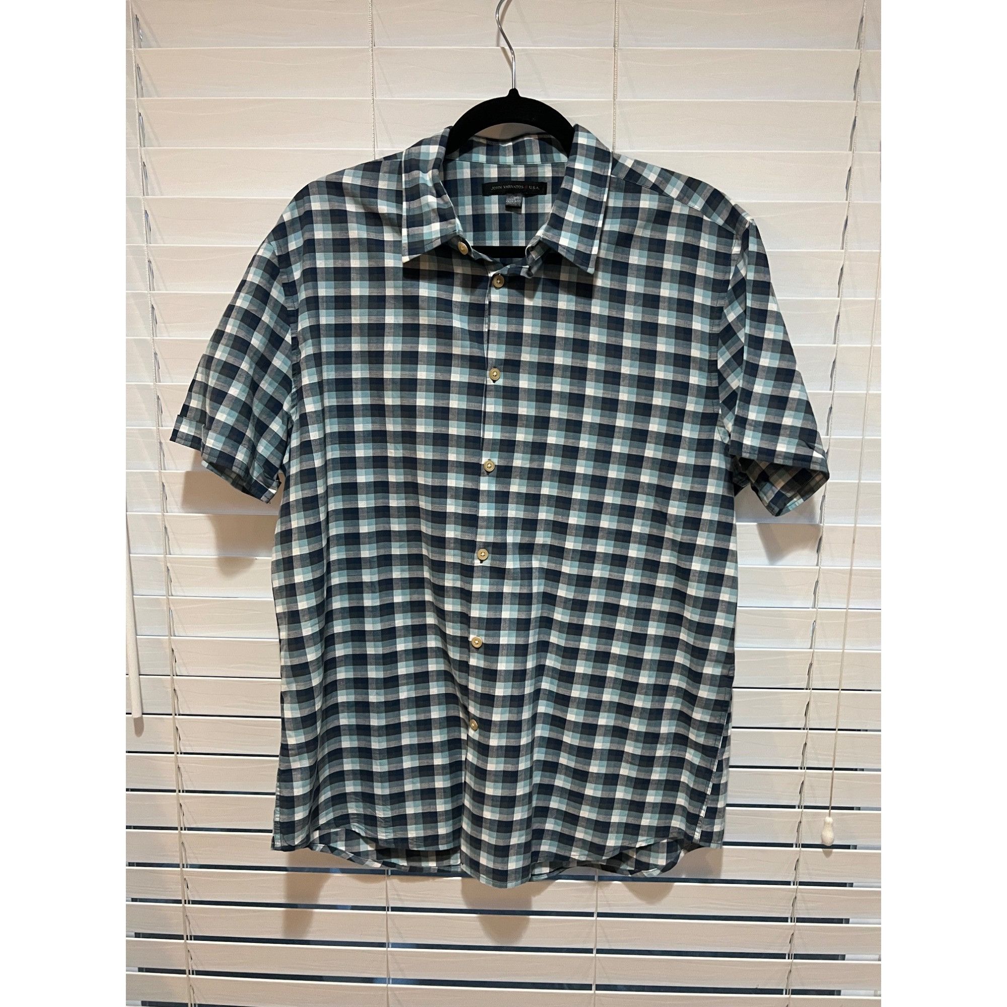 John Varvatos John Varvatos Short Sleeve Button Up Shirt - Size L Size US L / EU 52-54 / 3 - 1 Preview