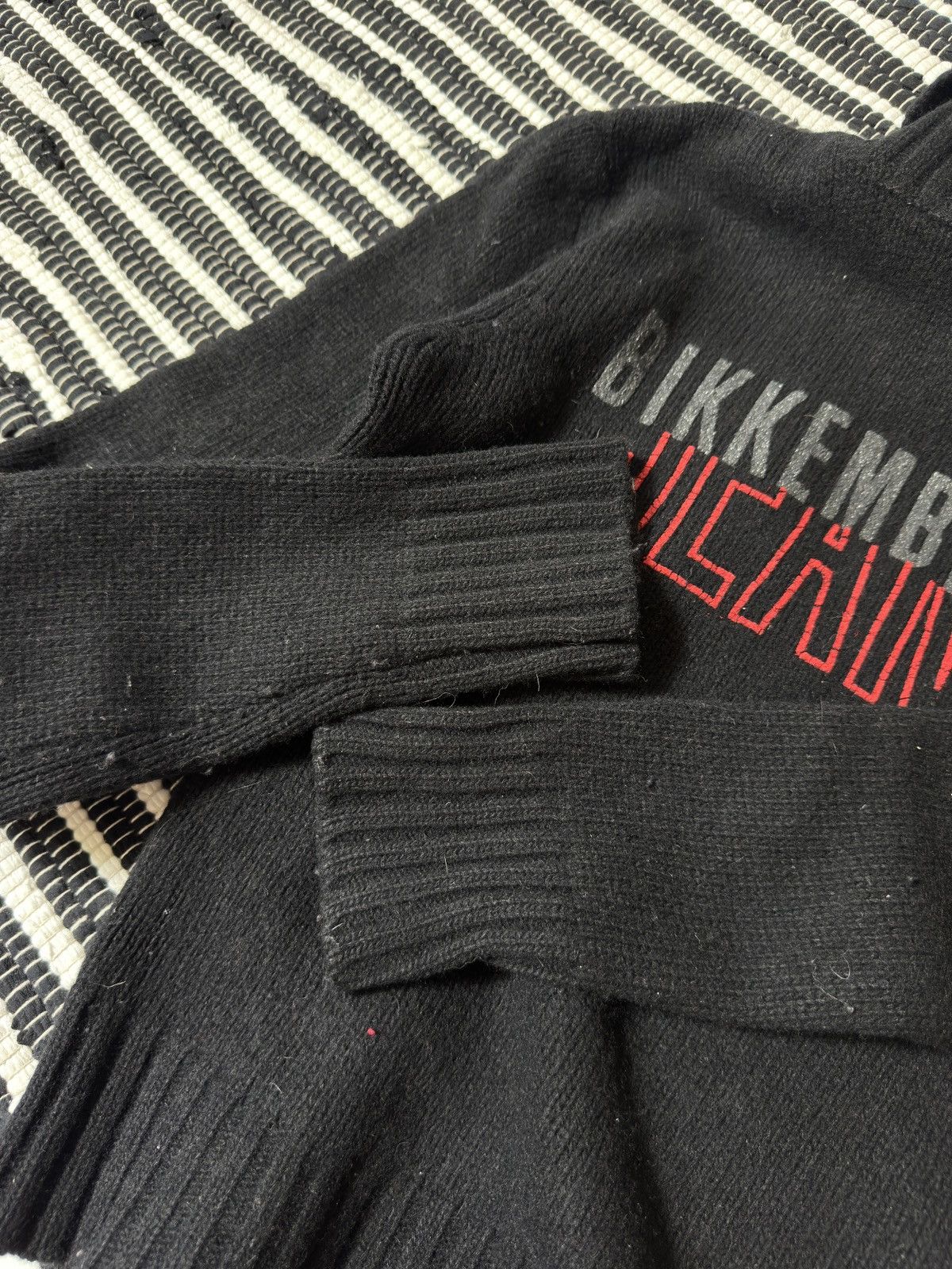 Dirk Bikkembergs VINTAGE DIRK BIKKEMBERGS 2000s KNITTED SWEATER Size S / US 4 / IT 40 - 5 Thumbnail