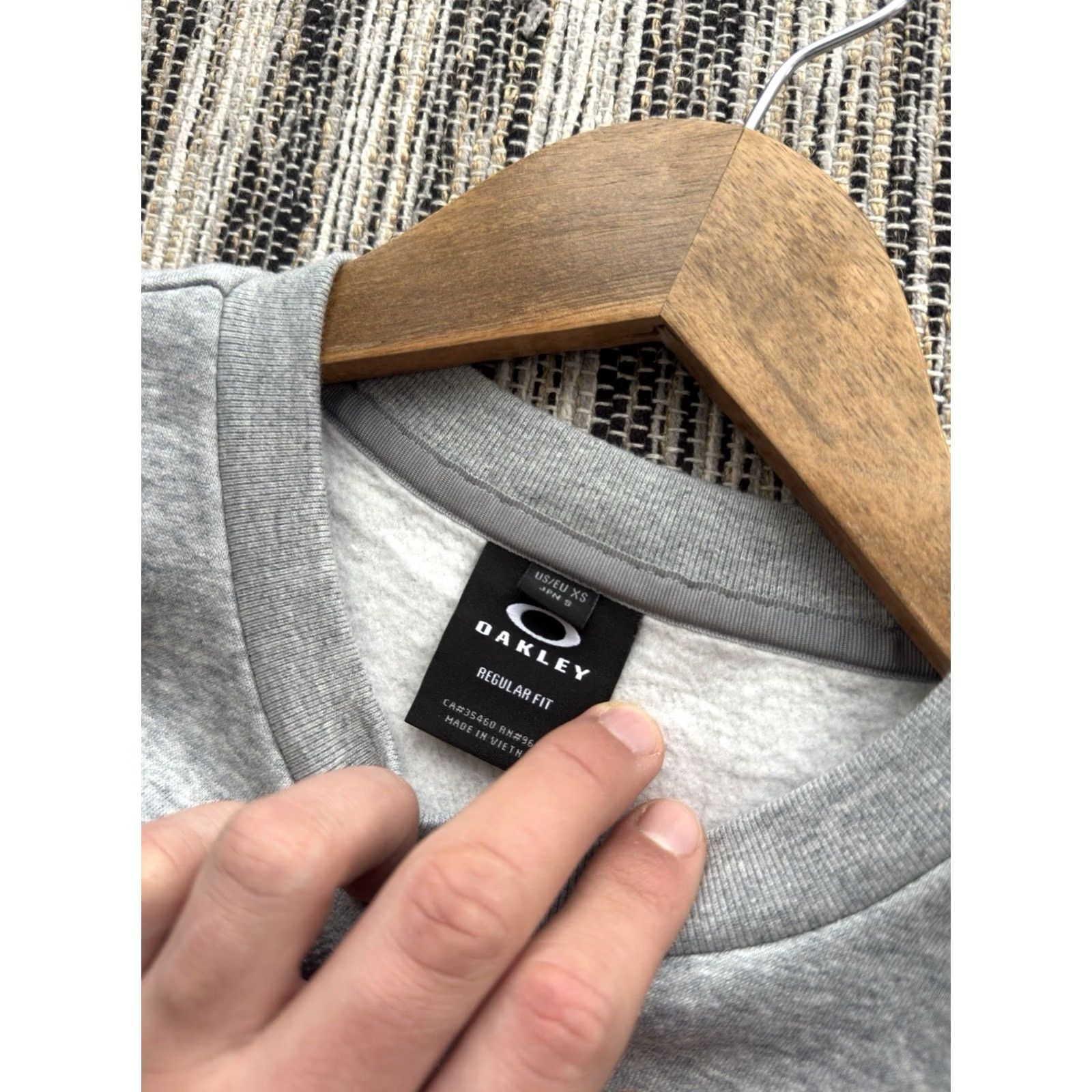 Oakley Oakley Sweatshirt Mini Logo Classic Gray Size XS-S Men Size US S / EU 44-46 / 1 - 5 Thumbnail