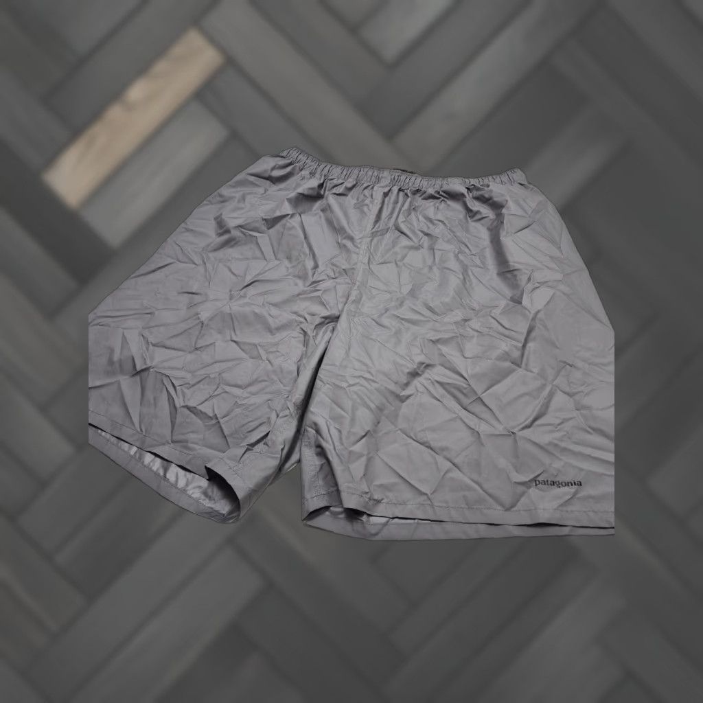 Patagonia Patagonia Bermuda Shorts Mens Large Gray 8" Pockets Trail Hike Casual Nylon Lightweight Drawstring Pocket Logo Summer | Mens | Gray | 8" inseam Size US 33 - 1 Thumbnail