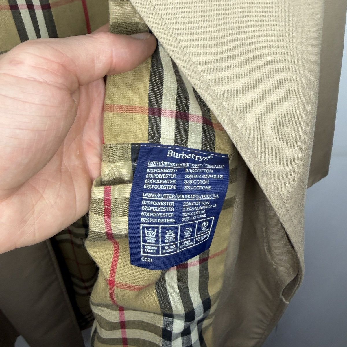 Burberry Vintage Burberry Trench Coat 90s Nova Check Beige Size US M / EU 48-50 / 2 - 12 Thumbnail
