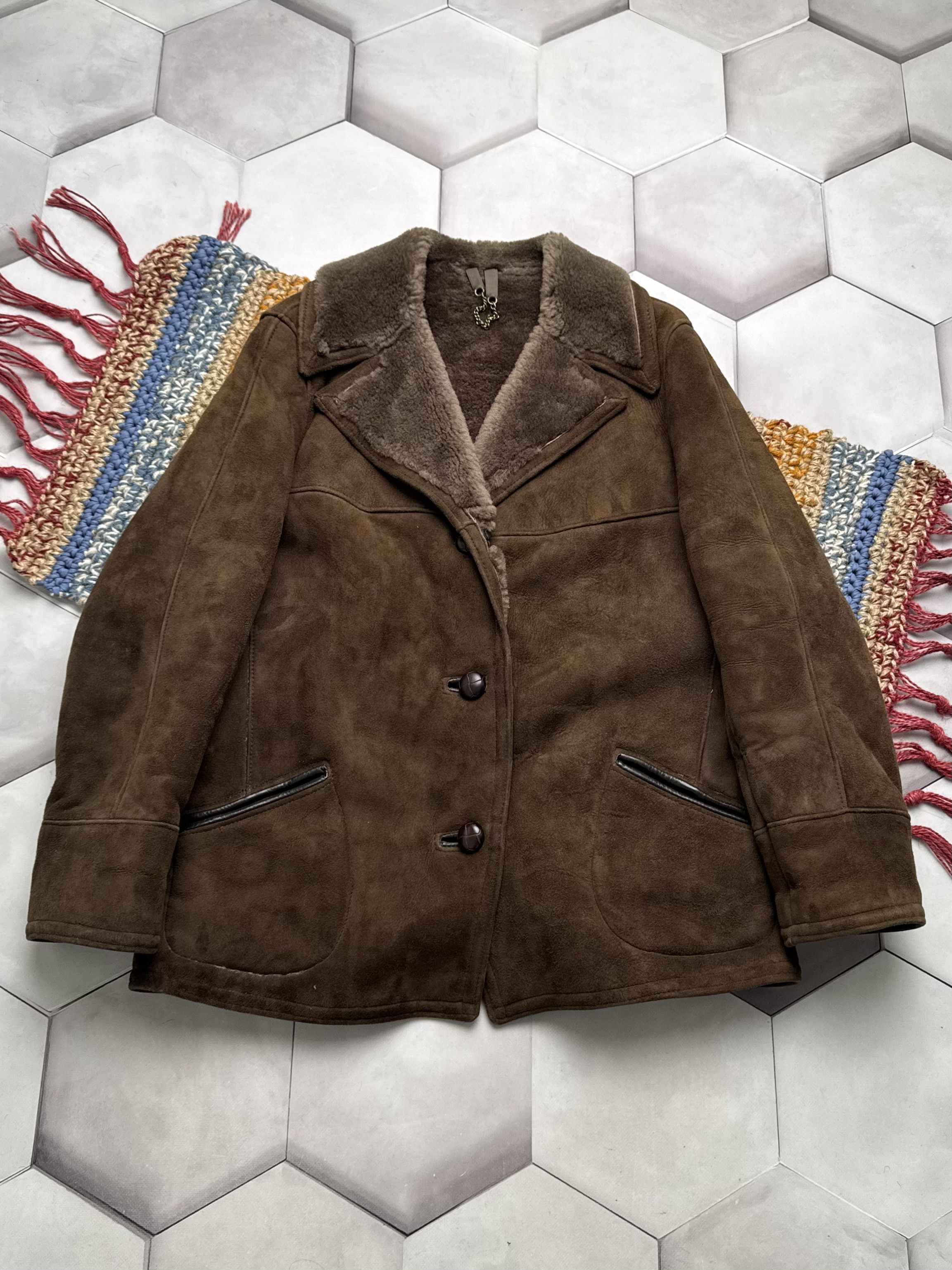 Vintage Vintage Real Sheepskin Coat (E4) Size L / US 10 / IT 46 - 1 Thumbnail