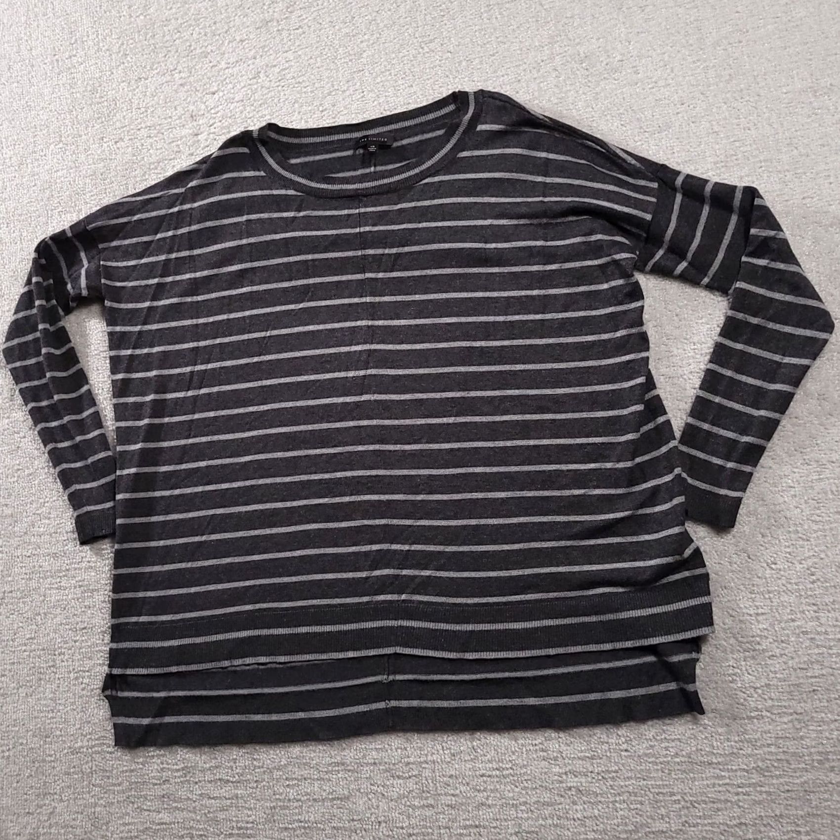Vintage The Limited Women's XS Gray Striped Rayon Long Sleeve Pullover Size XS / US 0-2 / IT 36-38 - 2 Thumbnail