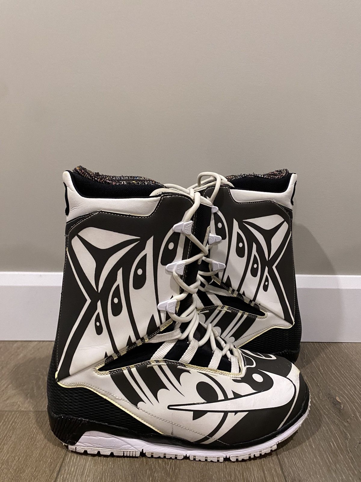 image of Mens Nike Zoom Kaiju Qs Nicolas Mueller Pro Model Size 10 Us Shoes in White Black