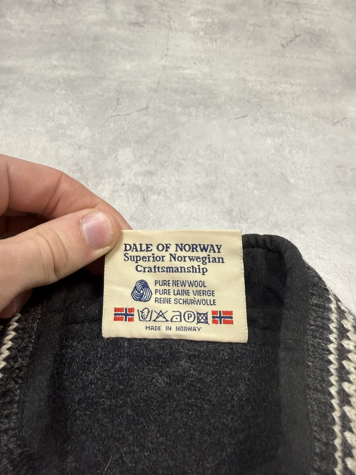 Dale Of Norway Dale Of Norway Vintage Zip Hoodie Size US M / EU 48-50 / 2 - 7 Thumbnail