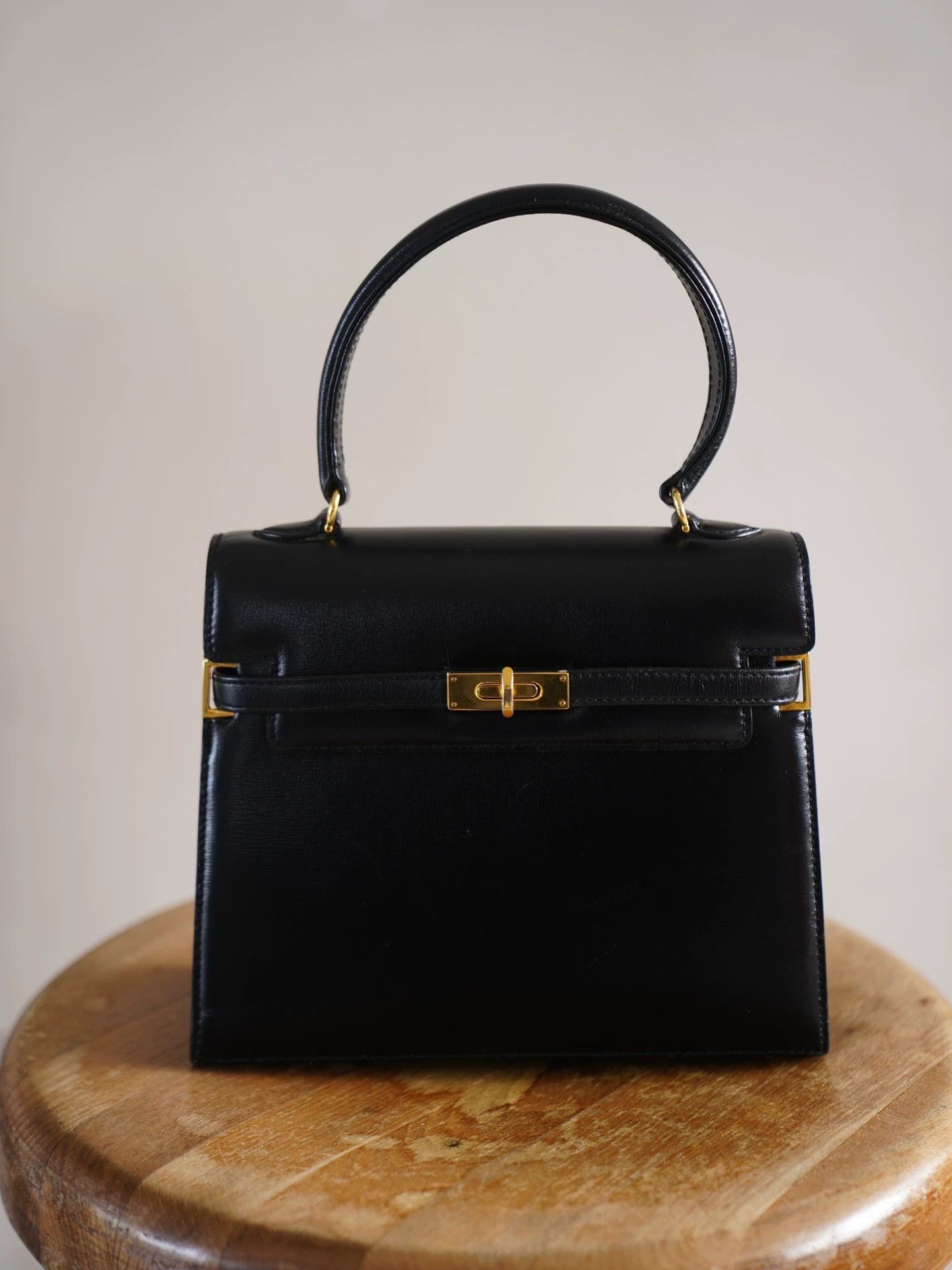 Other Morabito Vintage Black & Gold Kelly Small Handbag Size ONE SIZE - 2 Thumbnail