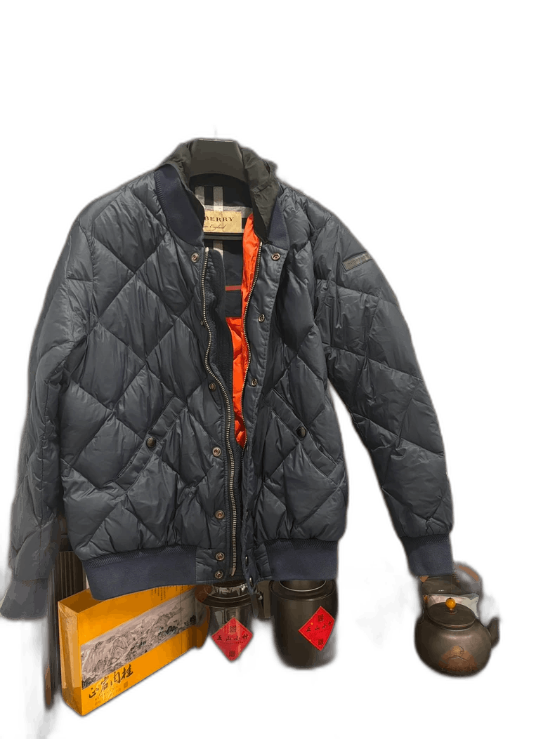 Burberry Burberry quilted bomber jacket with flaws Size US M / EU 48-50 / 2 - 1 Thumbnail