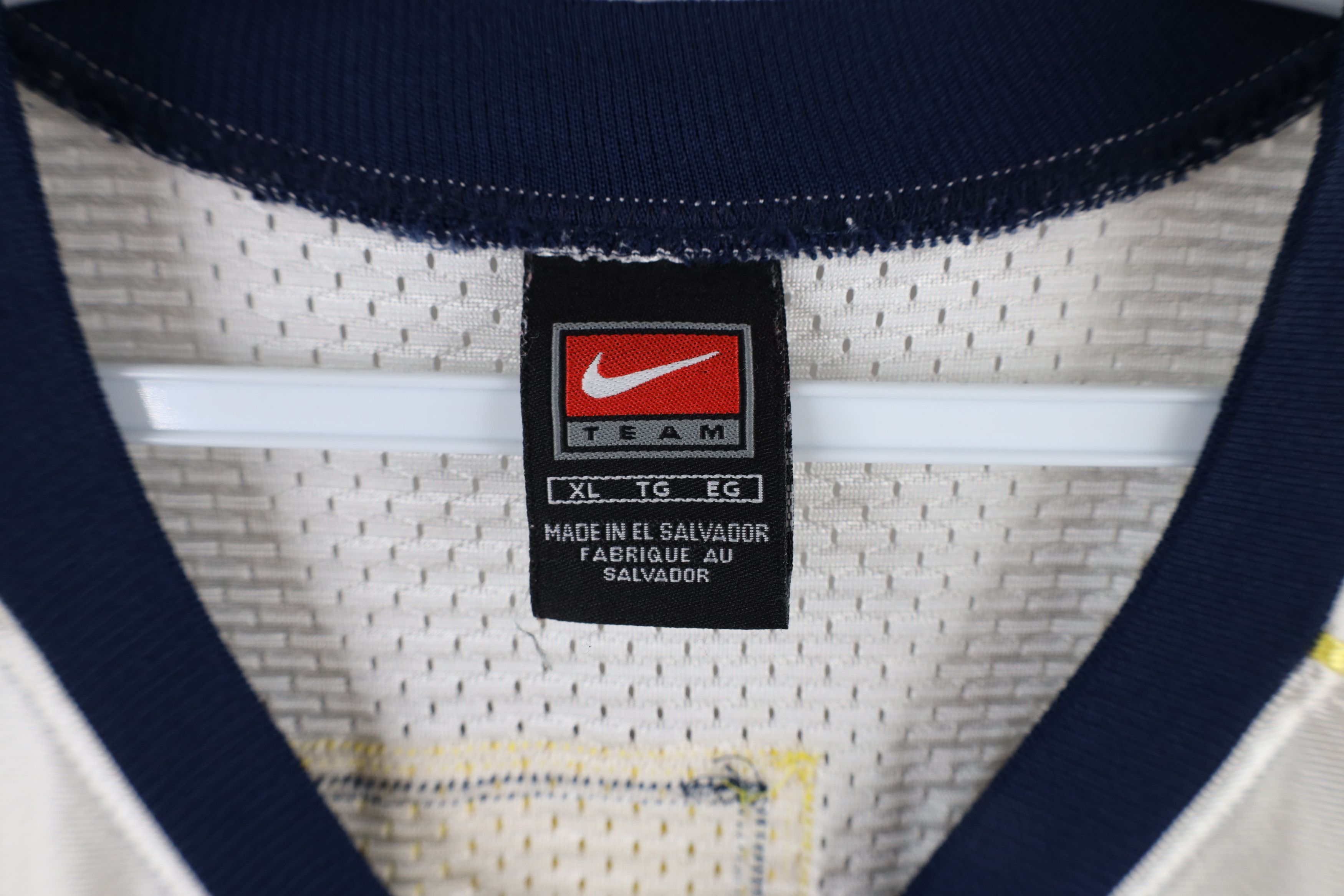 Vintage Vintage Nike Authentic University of Michigan Football #15 Size US XL / EU 56 / 4 - 10 Thumbnail