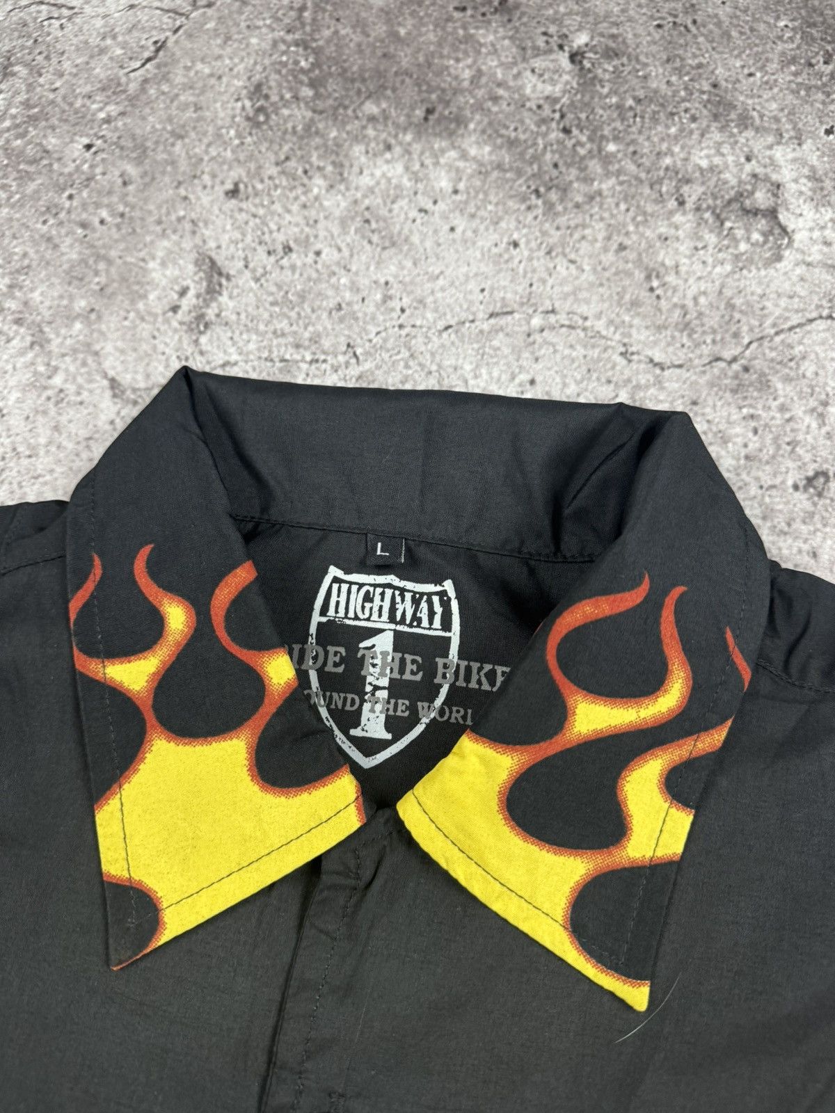 Japanese Brand 🔥🕸💀 Vintage 90s Skull Skeleton Fire Shirt Rare Retro Y2K Size US L / EU 52-54 / 3 - 4 Thumbnail
