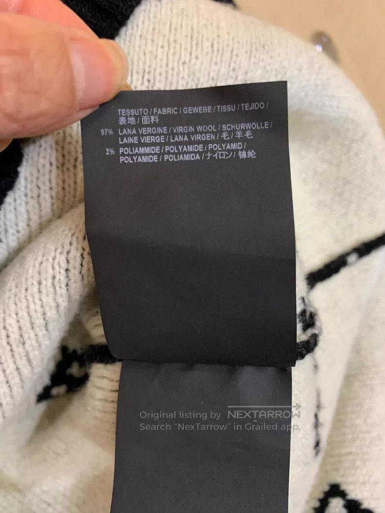 Balenciaga Balenciaga Classic Bulletproof Vest Full Logo Sweater Size XXS / US 00 / IT 34 - 5 Thumbnail