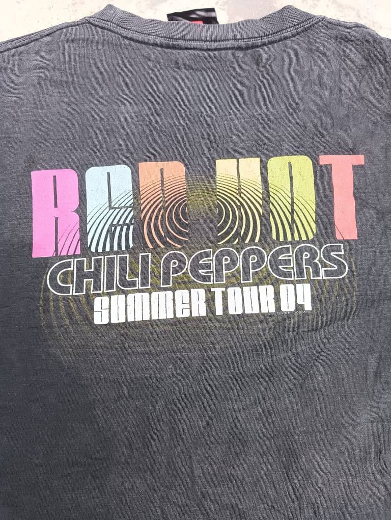 Band Tees Vintage Y2K red hot chili peppers summer tour o4 tshirts Size US M / EU 48-50 / 2 - 4 Thumbnail