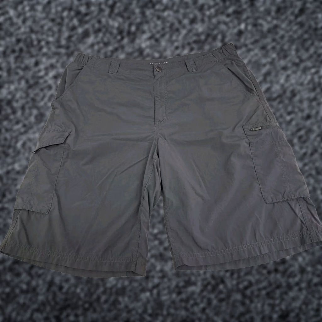 Vintage Columbia Cargo Shorts Mens 40 Gray Casual Outdoors 12in Inseam Button Zipper Pockets UV Quick Dry Size US 40 / EU 56 - 1 Thumbnail