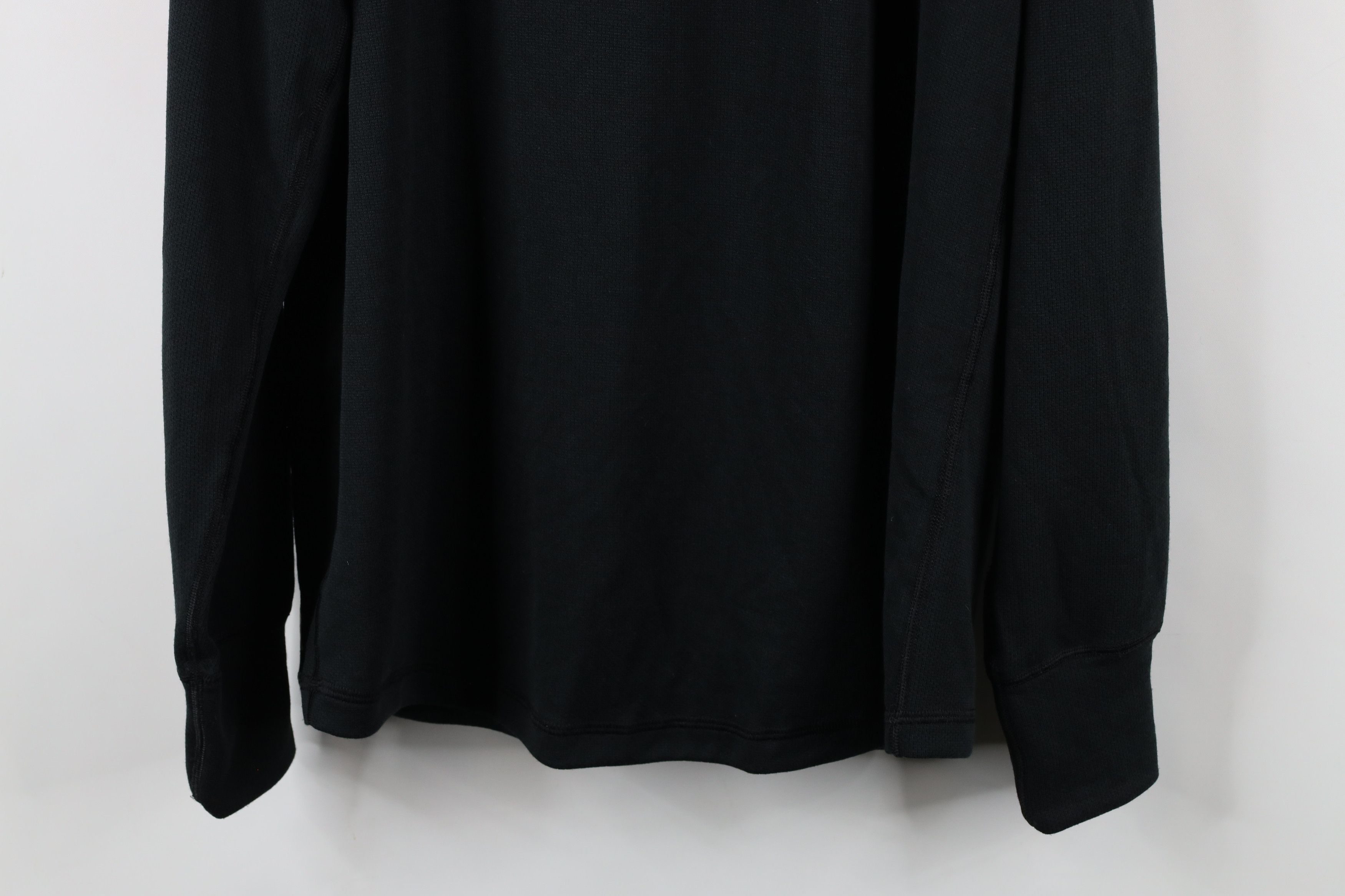 Carhartt × Vintage Vintage Carhartt Thermal Knit Long Sleeve T-Shirt Black Size US L / EU 52-54 / 3 - 11 Thumbnail