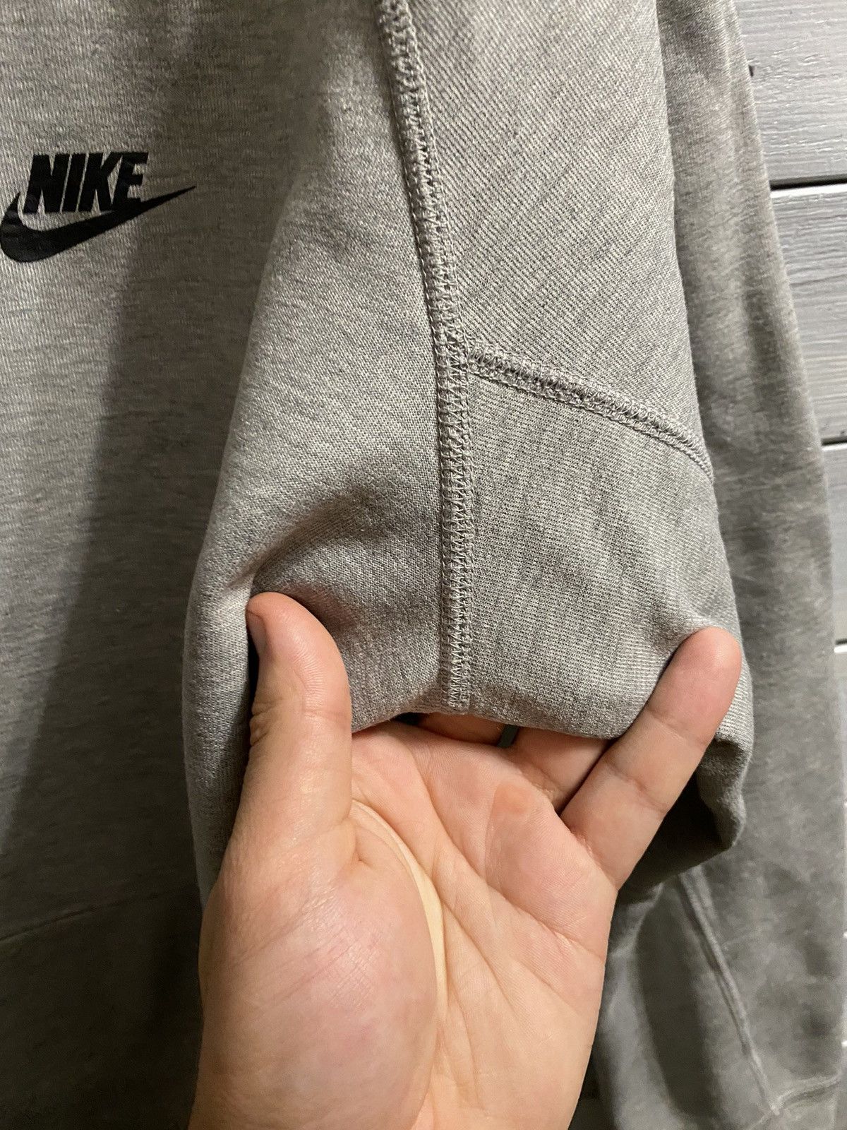Nike Rare Sweatshirt Nike Tech Fleece. Swoosh Y2K drill style Size US S / EU 44-46 / 1 - 4 Thumbnail