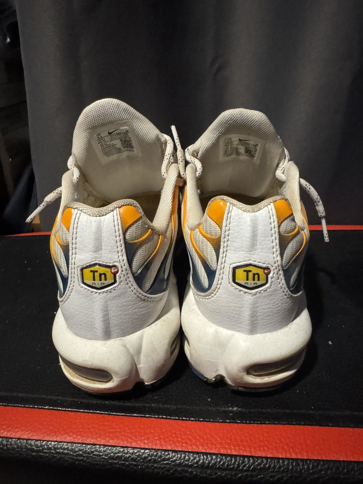 Nike Nike Air max plus Size US 9.5 / EU 42-43 - 3 Thumbnail