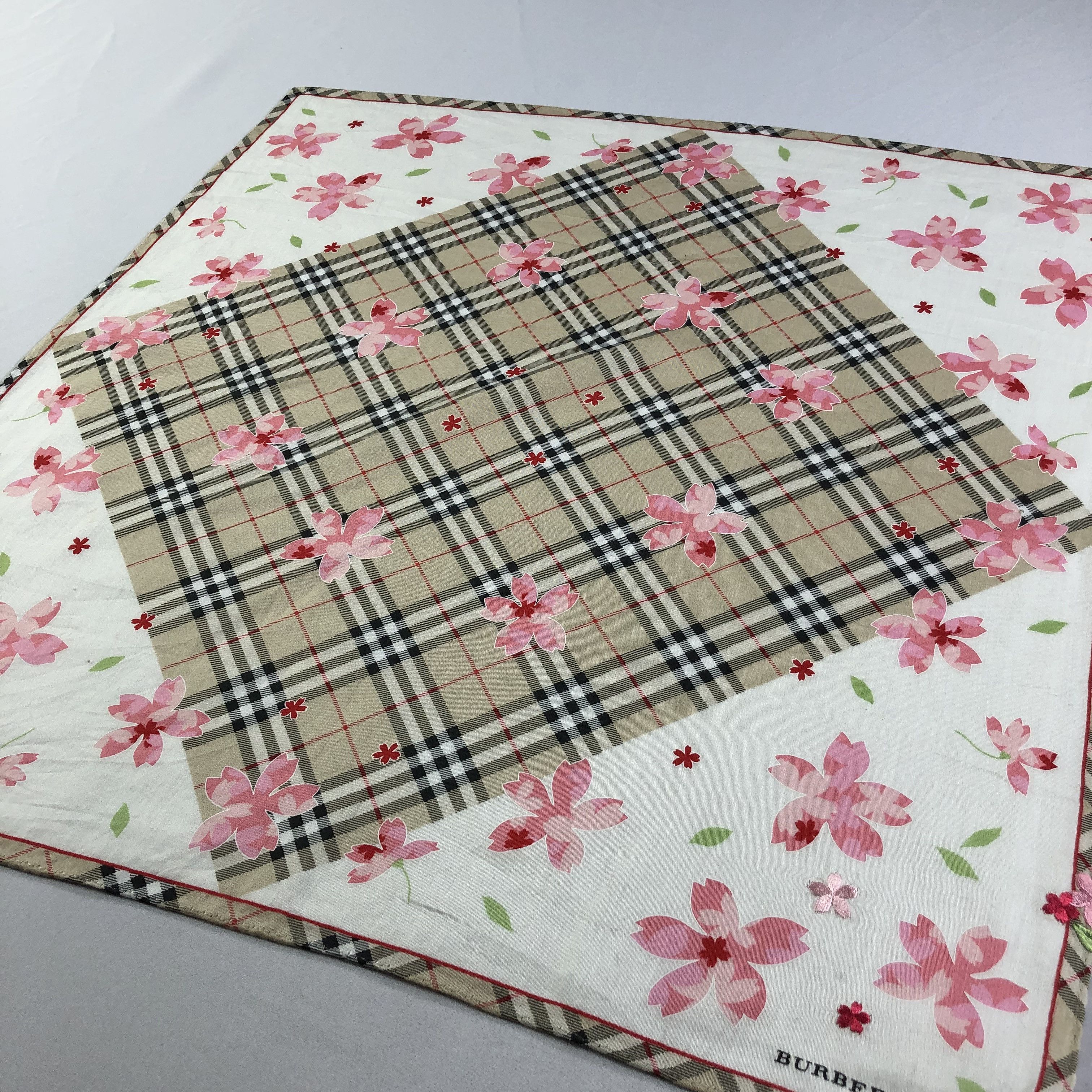 Burberry Burberry Handkerchief Neckerchief Bandana H2188 Size ONE SIZE - 3 Thumbnail