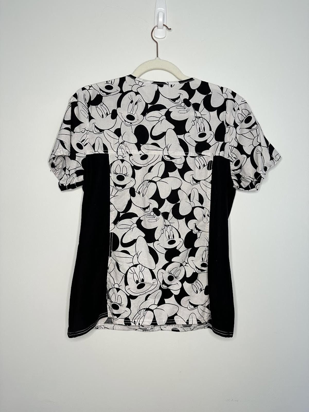 Disney Disney V-Neck Knit Panel Women's Medical Scrub Top - Sz. M Size M / US 6-8 / IT 42-44 - 3 Thumbnail