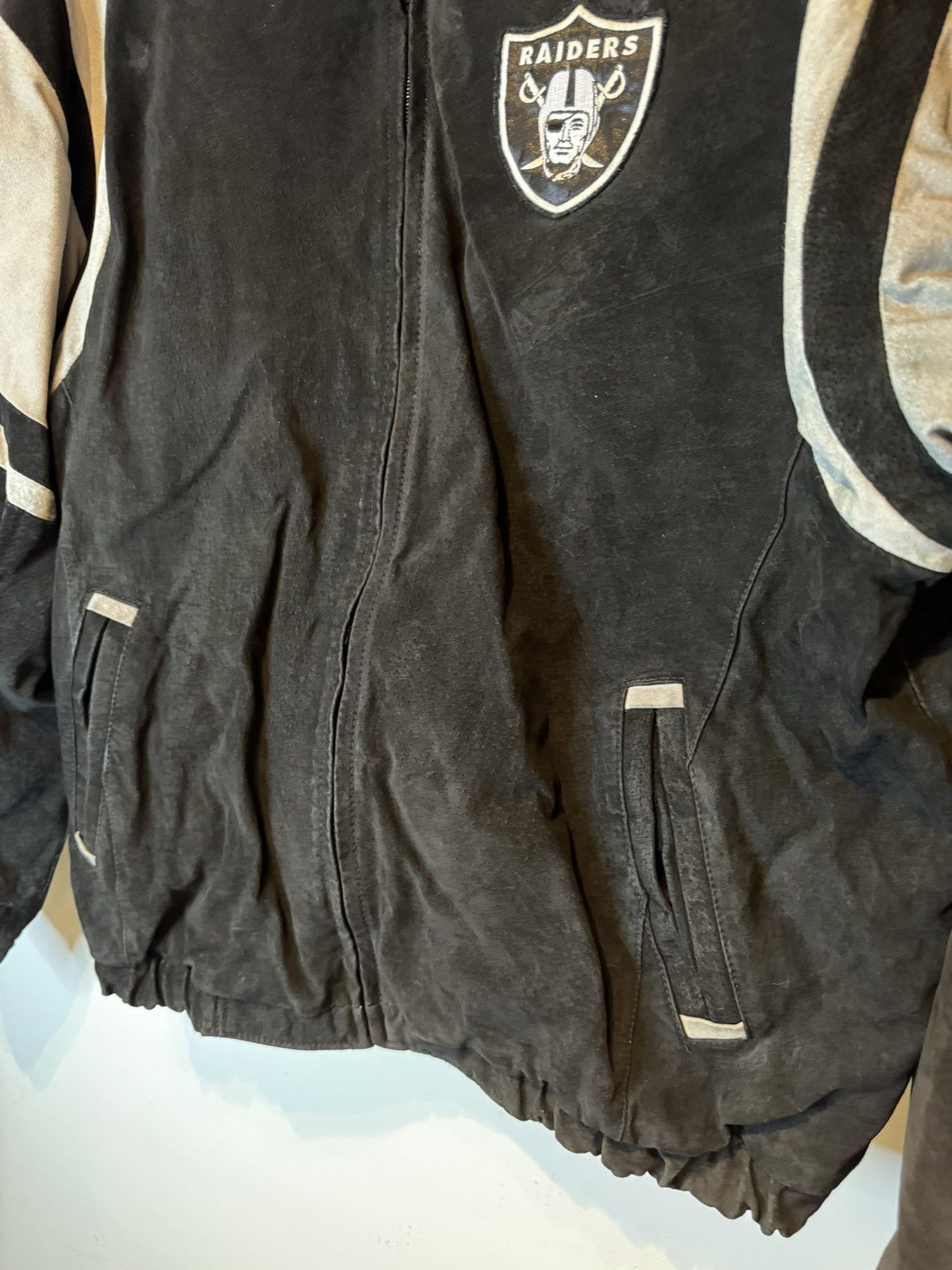 NFL OAKLAND RAIDERS Black Suede NFL Football LETTERMAN JACKET M Size US M / EU 48-50 / 2 - 3 Thumbnail