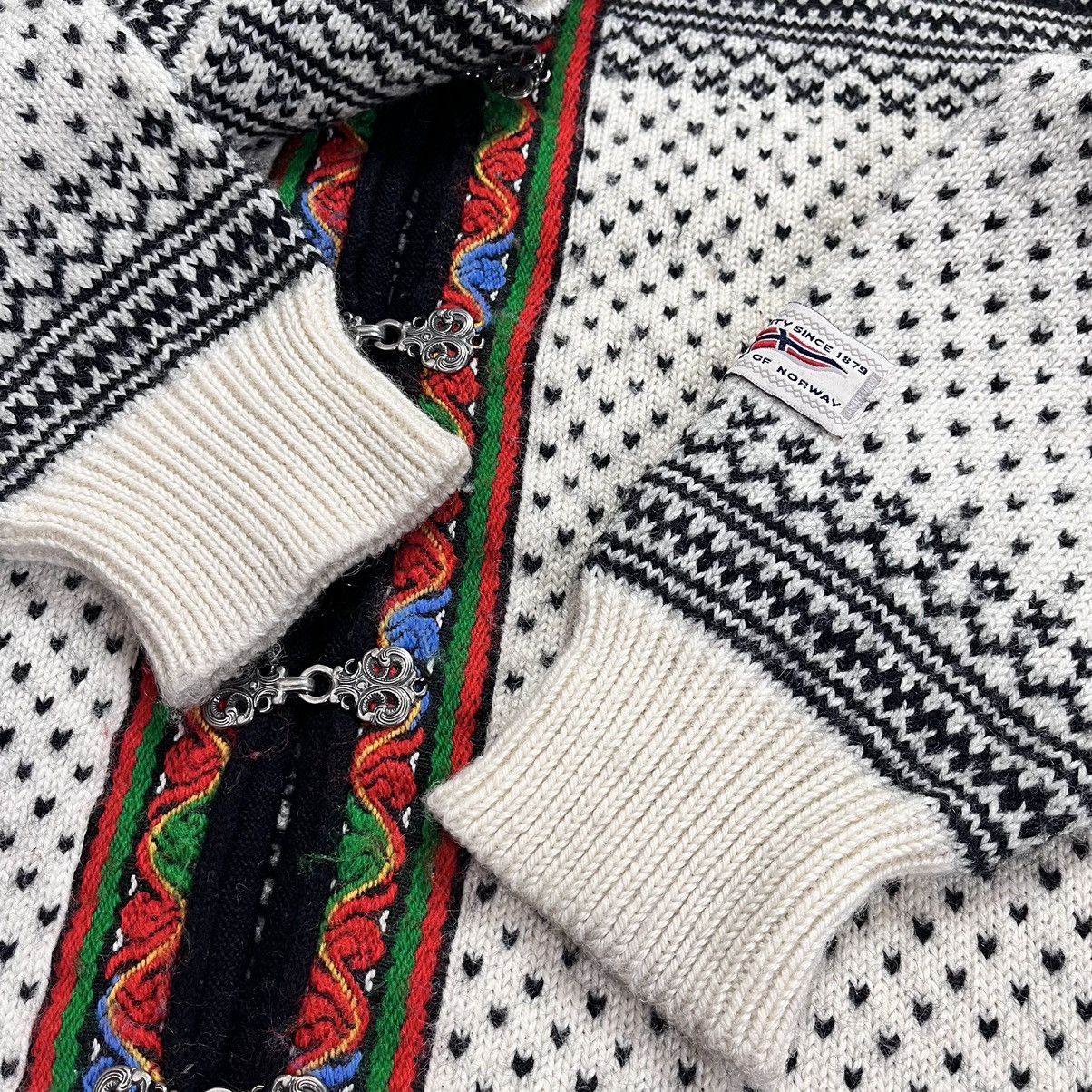 Dale Of Norway × Vintage Vintage Dale Of Norway Sweater Wool Cardigan Y2K Style Size US L / EU 52-54 / 3 - 3 Thumbnail