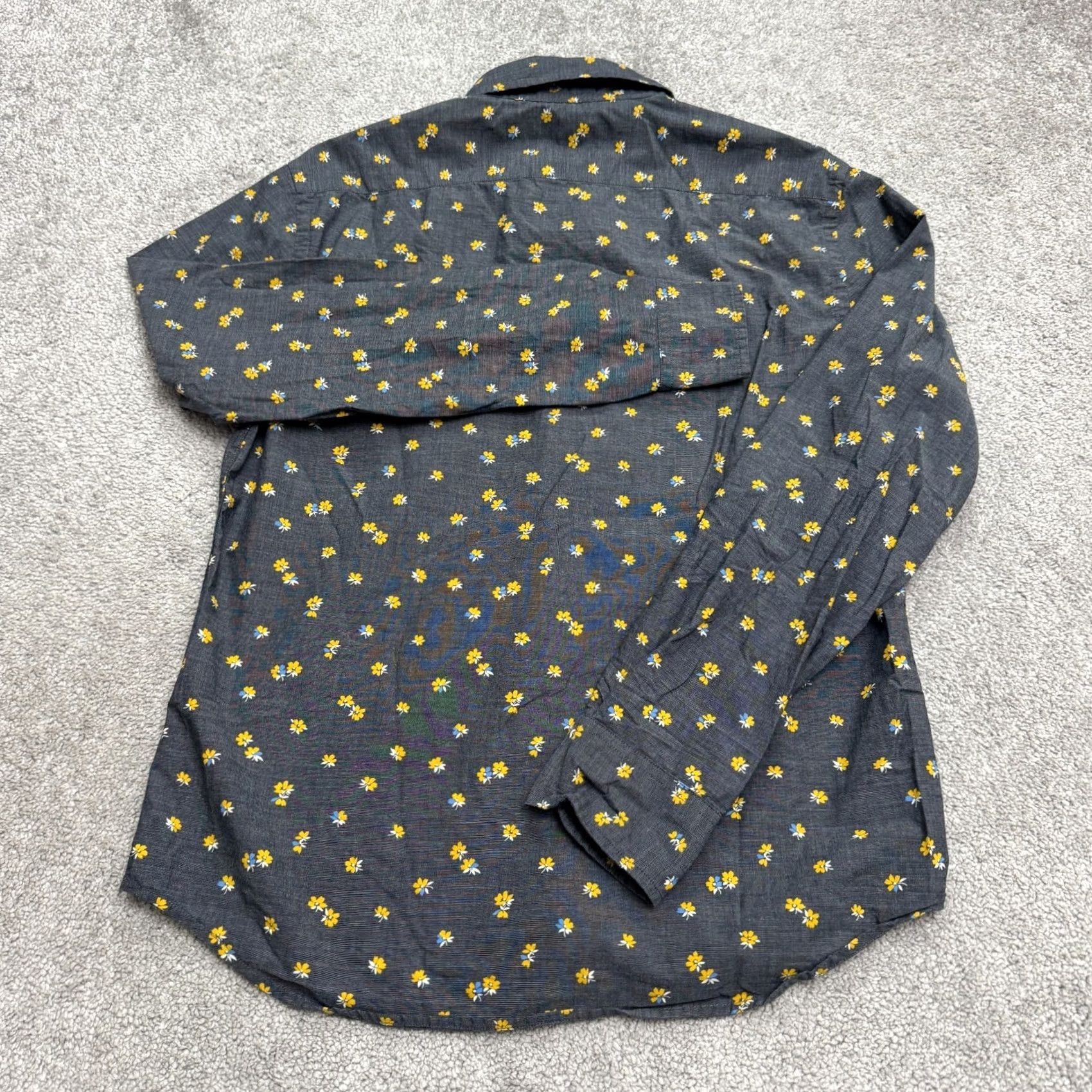Banana Republic VINTAGE Banana Republic Floral Button-Down Shirt Mens Small Gray Yellow Size US S / EU 44-46 / 1 - 2 Thumbnail