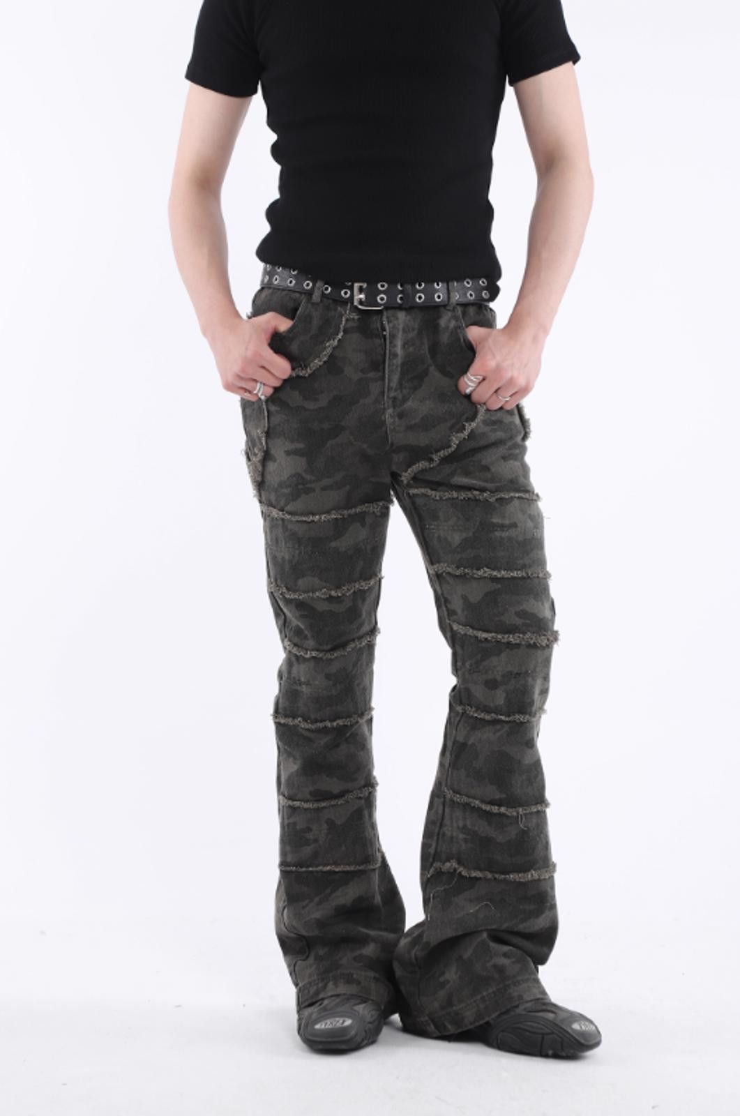 Japanese Brand Green Camouflage Distressed Flared Pants, Wide Leg Pants Size US 30 / EU 46 - 2 Thumbnail