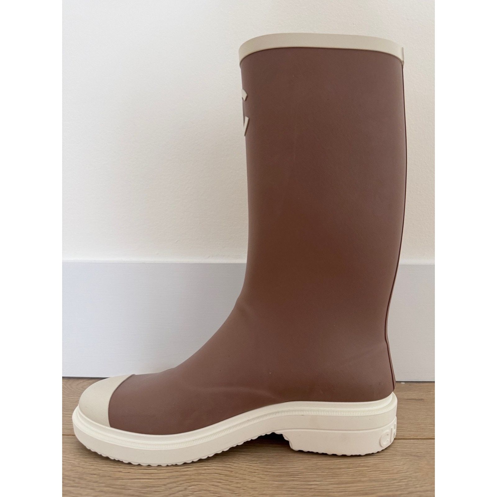 Chanel Chanel Beige White CC Logo High Pull On Rubber Rain Boots 42 Size US 12 / IT 42 - 20 Thumbnail