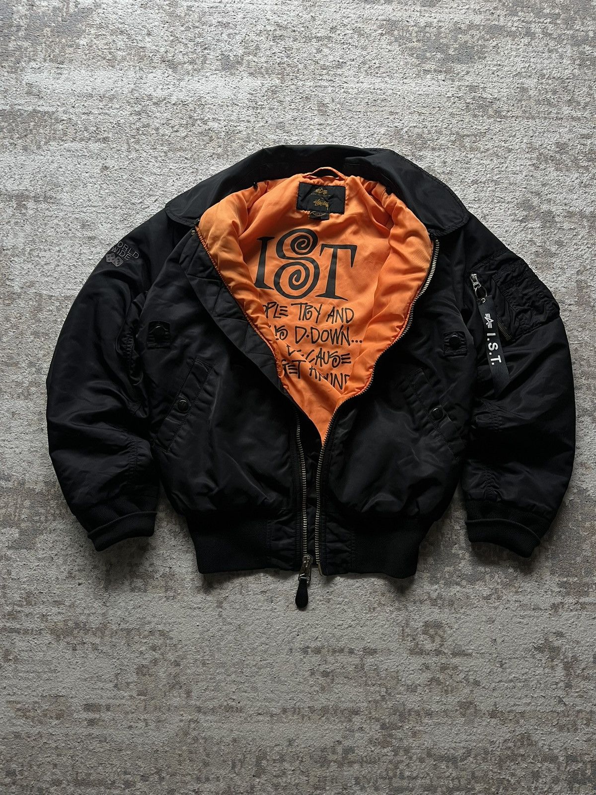 Alpha Industries × Stussy Stussy x Alpha Industries Bomber Very Rare 1/1 Boxy Sample Size US S / EU 44-46 / 1 - 23 Thumbnail