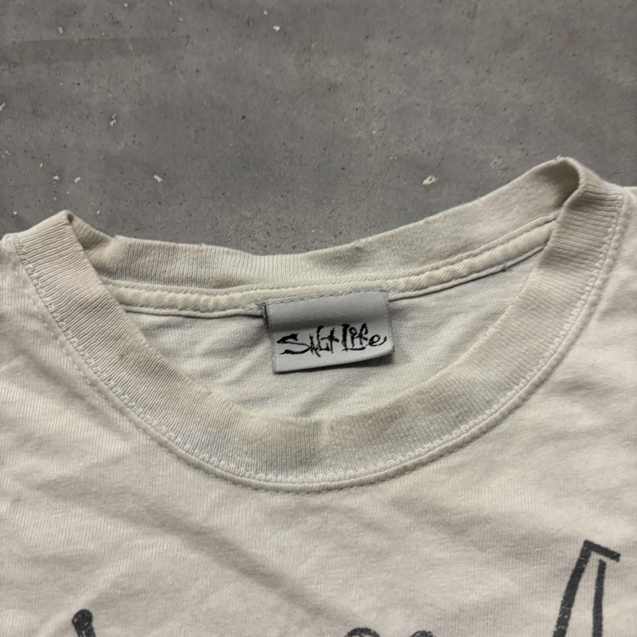 Japanese Brand × Vintage Crazy Vintage Y2K/2000s Grunge White Cyber Goth Skulls Graphic Tee! Size US L / EU 52-54 / 3 - 4 Thumbnail