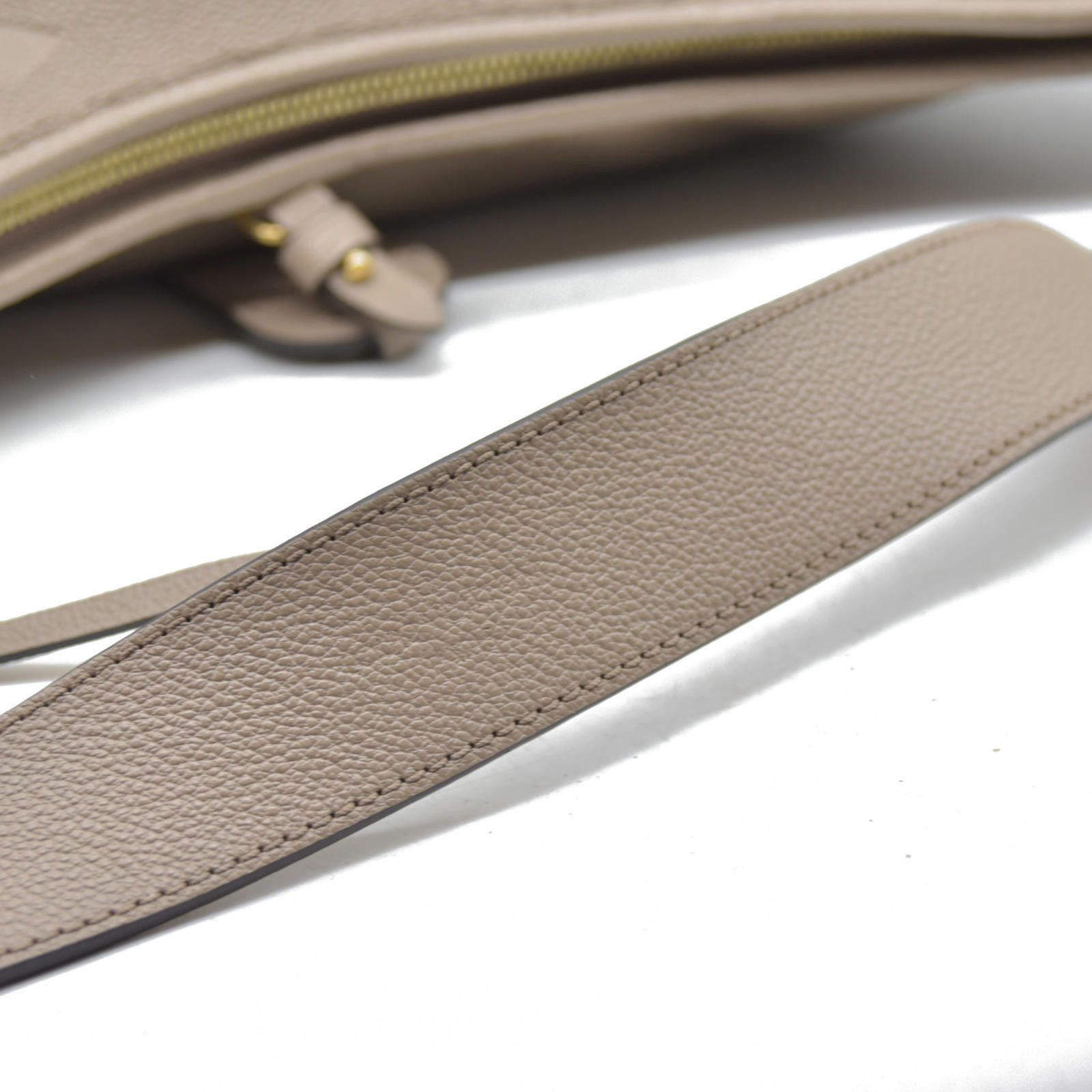 Louis Vuitton $3400 Louis Vuitton Empreinte Monogram Giant CarryAll MM Size ONE SIZE - 12 Thumbnail