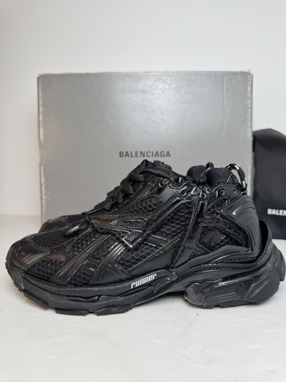 Balenciaga Balenciaga Runner Sneakers Black Women’s Sz 35 / US 5 New Size US 5 / IT 35 - 2 Thumbnail
