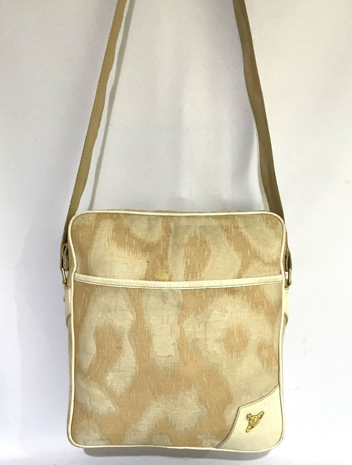 Vivienne Westwood Vintage Leopard Orb Crossbody Bag in White, Women's