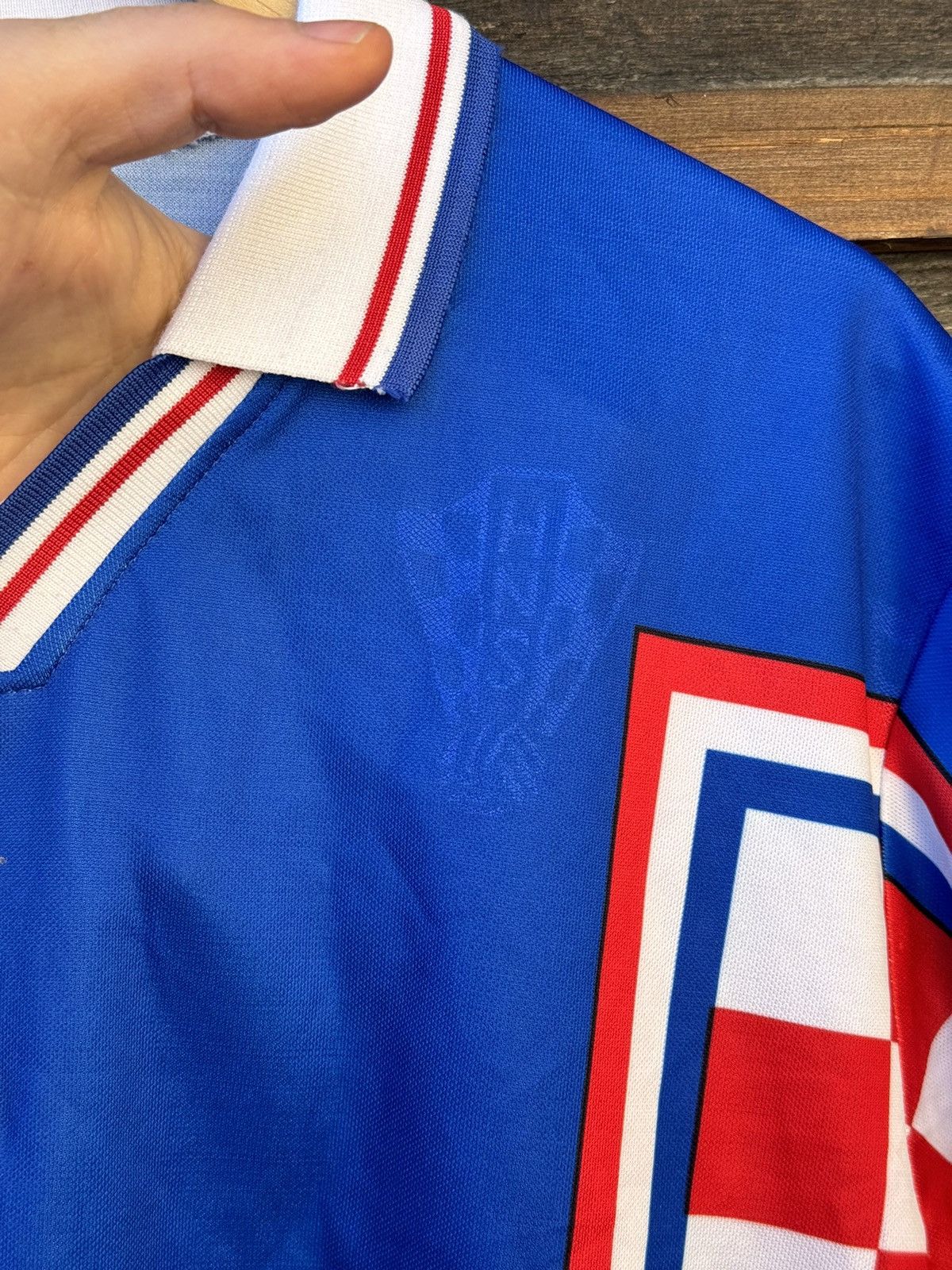 Lotto Sport 1998 Lotto Croatia #9 Suker vintage rare soccer jersey Size US M / EU 48-50 / 2 - 9 Thumbnail