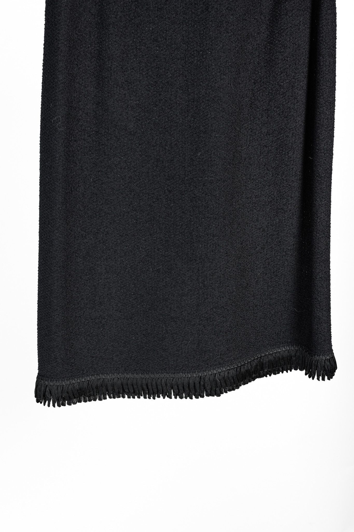 St. John St. John Fringe Hem Black Knit Skirt Size 26" / US 2 / IT 38 - 4 Thumbnail