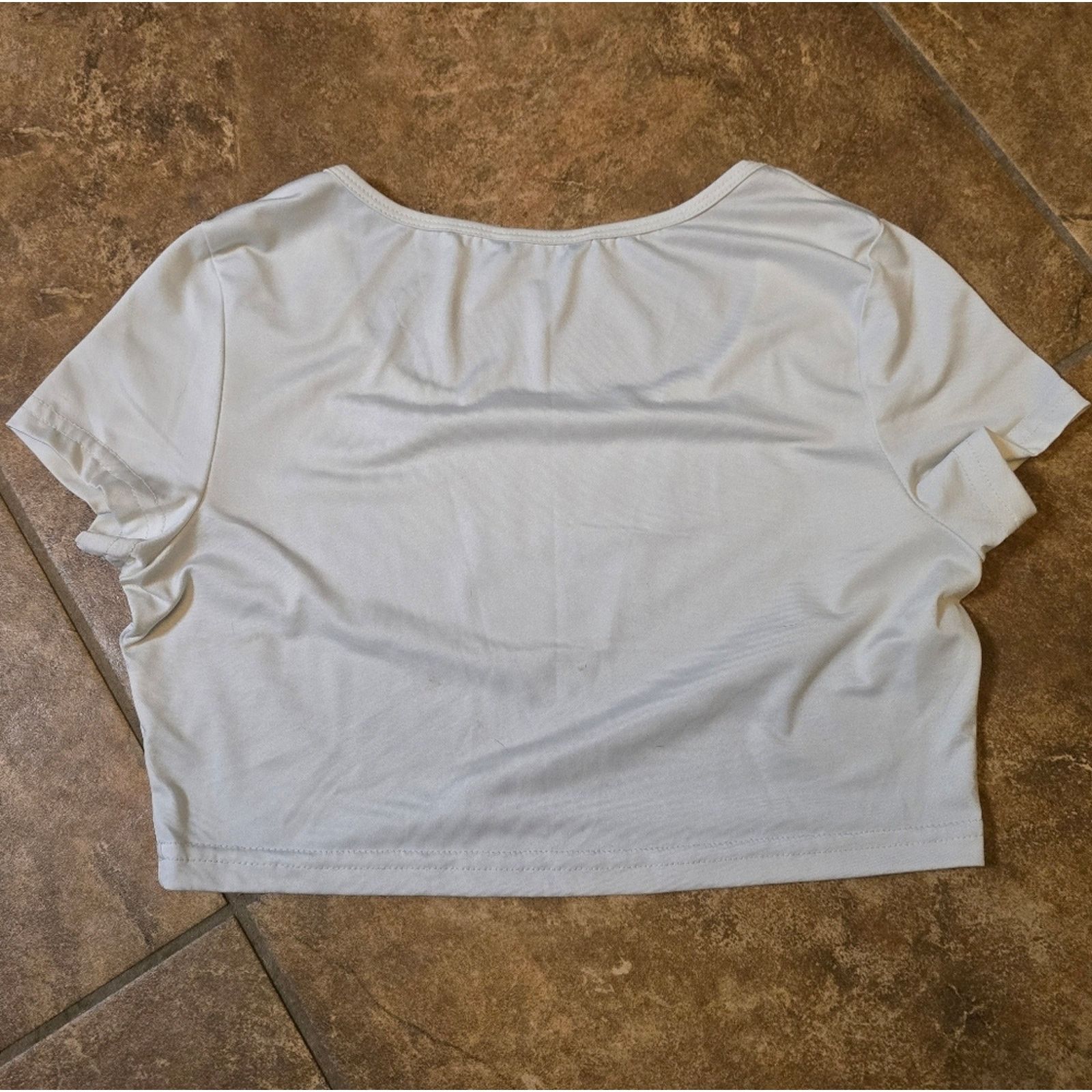 Shein White Butterfly | SHEIN | Cropped Short Sleeve Size M / US 6-8 / IT 42-44 - 2 Thumbnail