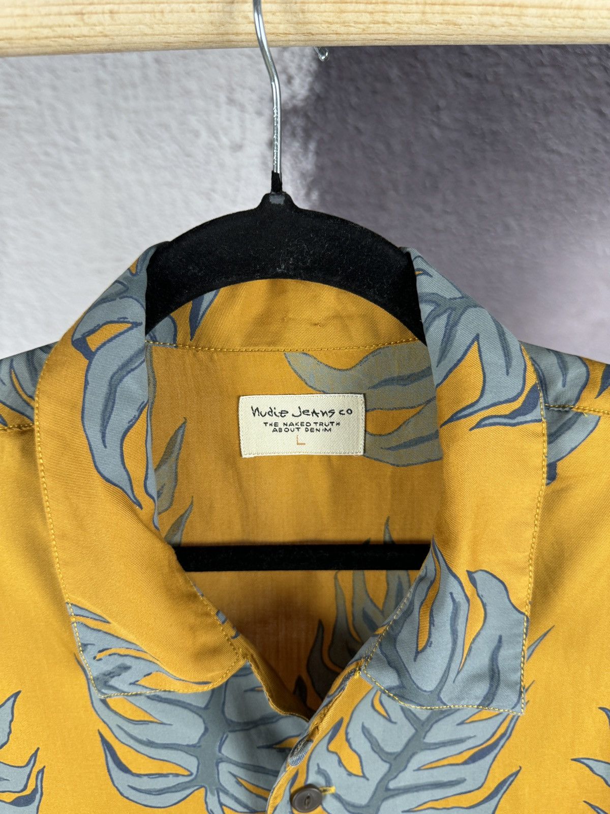 Nudie Jeans NUDIE JEANS CO. Mens ARVID LEAF Floral LOOP COLLAR Shirt Size US L / EU 52-54 / 3 - 9 Thumbnail
