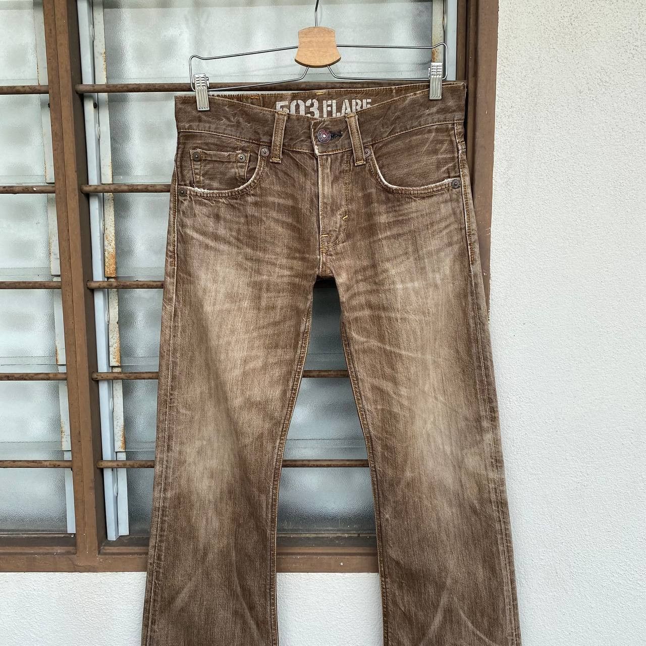 Edwin × Vintage FLARED VINTAGE EDWIN BLUETRIP JAPAN BROWNCLAWMARK DISTRESSED Size US 28 / EU 44 - 12 Thumbnail