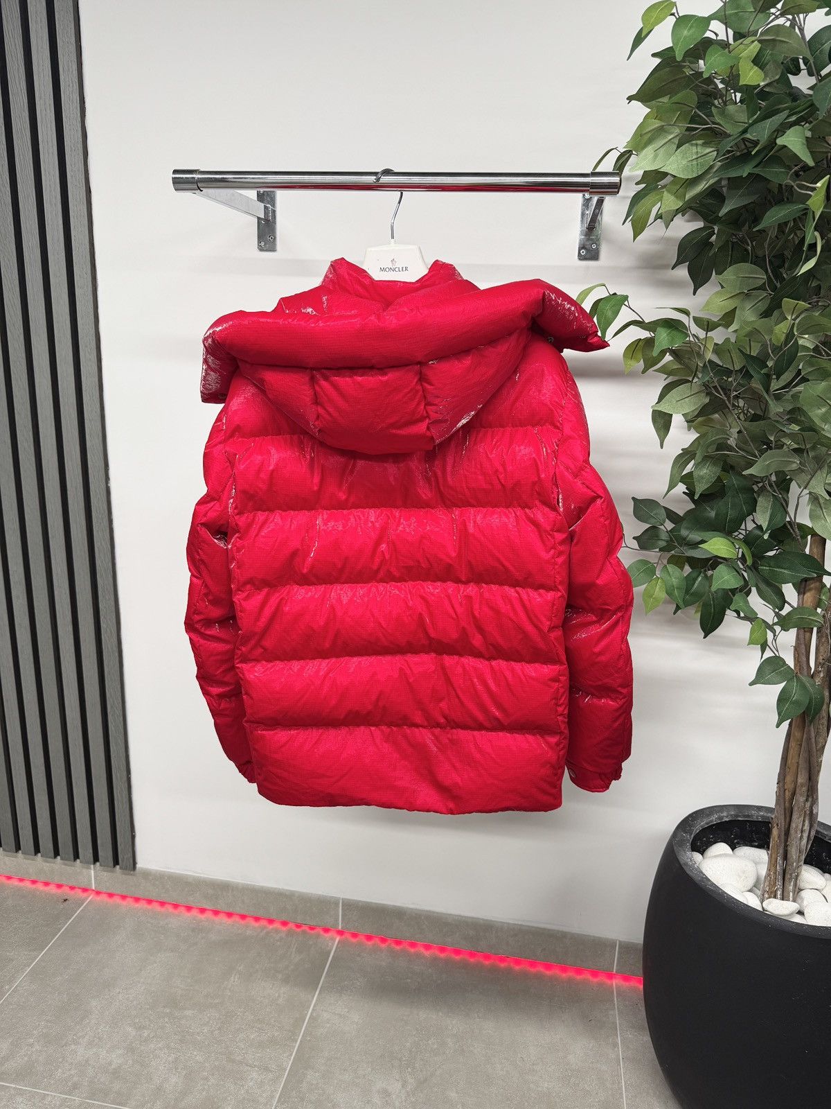 Moncler Moncler Verdon Giubbotto Shell Hooded Jacket Red RRP £1730 Size US M / EU 48-50 / 2 - 2 Thumbnail