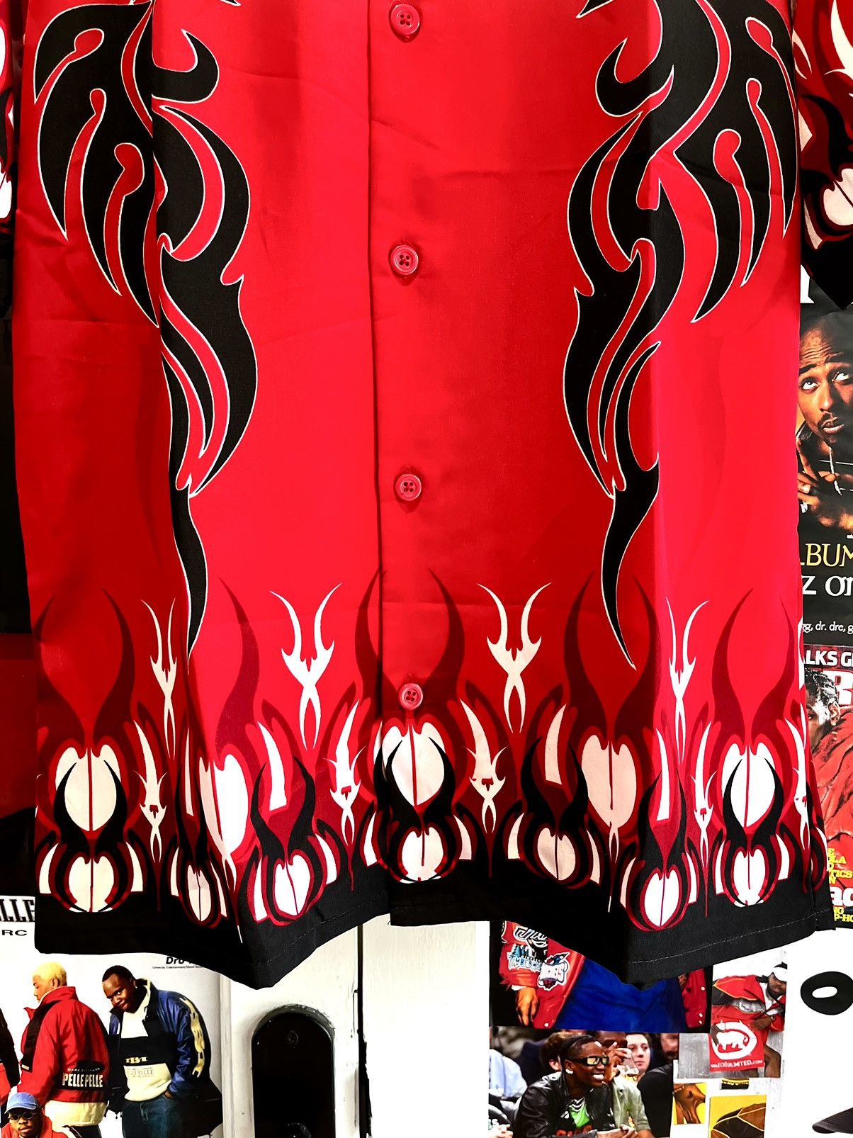 Dragonfly × Grunt Style × JNCO 𝐘2𝐊 𝐍𝐎 𝐁𝐎𝐔𝐍𝐃𝐀𝐑𝐈𝐄𝐒 𝐃𝐑𝐀𝐆𝐎𝐍 𝐅𝐋𝐀𝐌𝐄𝐒 𝐀𝐑𝐓 𝐎𝐏𝐄𝐍 𝐂𝐎𝐋𝐋𝐀𝐑 𝐒𝐇𝐈𝐑𝐓 Size US M / EU 48-50 / 2 - 3 Thumbnail