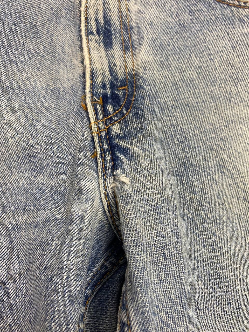 Levi's vintage levis 550 lightwash denim nice design Size US 33 - 10 Thumbnail