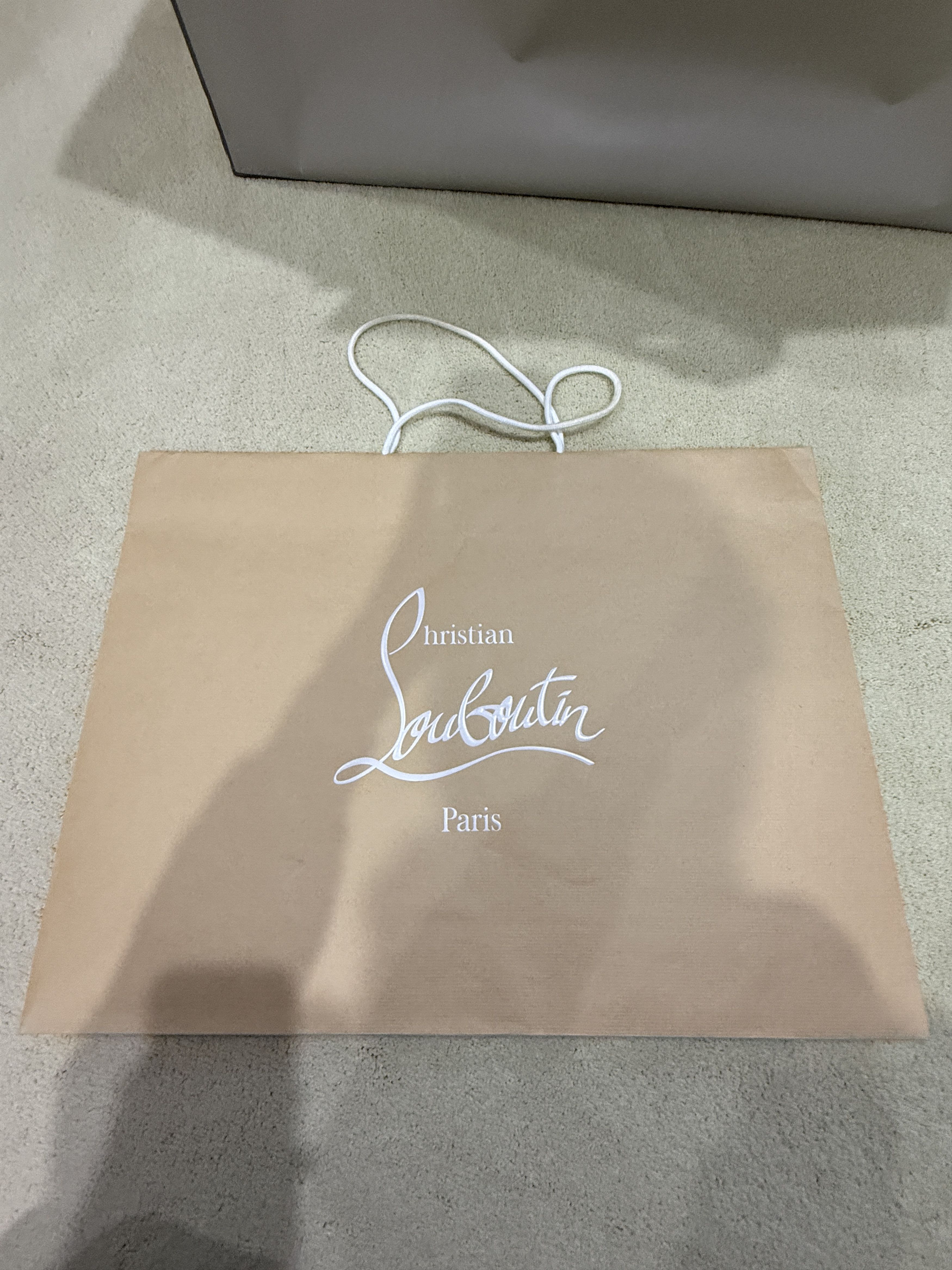 Christian Louboutin New Authentic Large Louboutin Tan Gift Paper Shopping Bags Size ONE SIZE - 2 Thumbnail