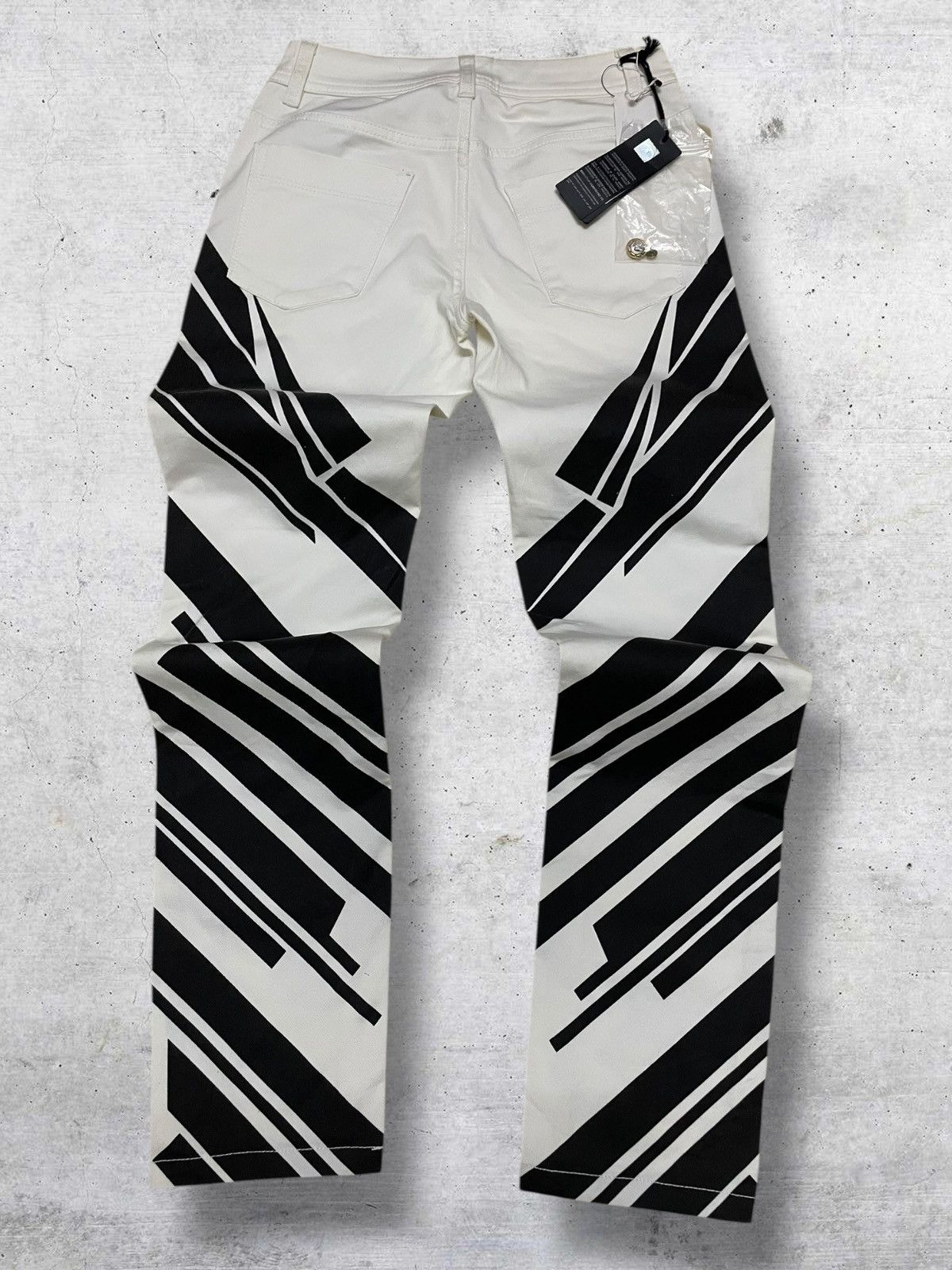 Just Cavalli DESIGNER JUST CAVALLI ICONIC FULLPRINT DESIGN ARCHIVE DENIM Size 24" / US 00 / IT 34 - 9 Thumbnail